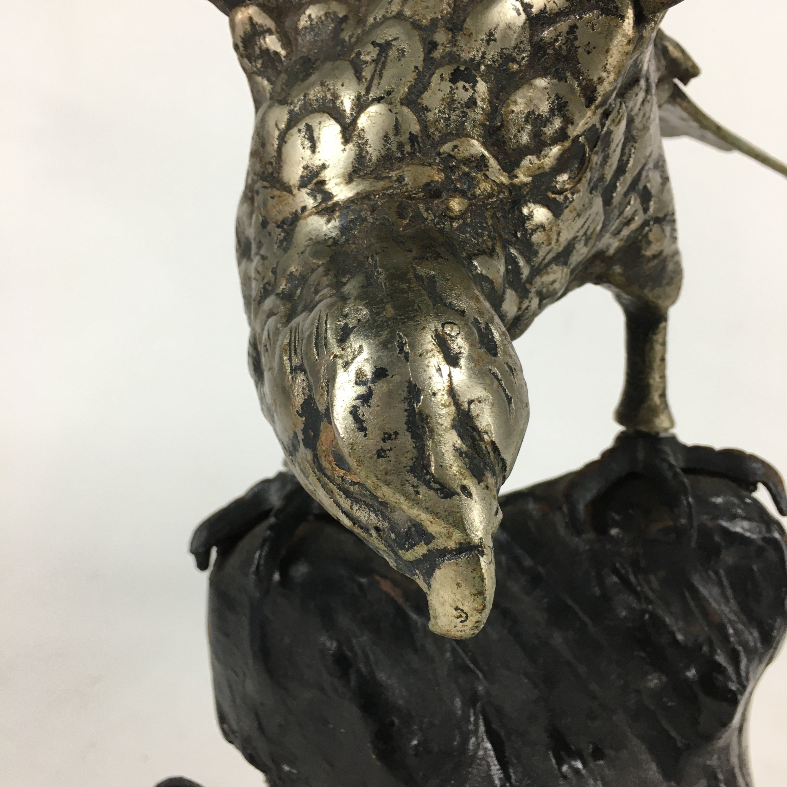 Japanese Iron Eagle Statue Vtg Display Ornament Okimono Gold Bird BD777