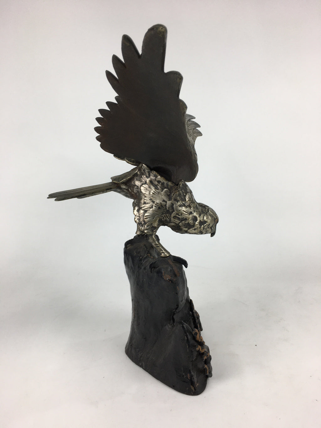 Japanese Iron Eagle Statue Vtg Display Ornament Okimono Gold Bird BD777