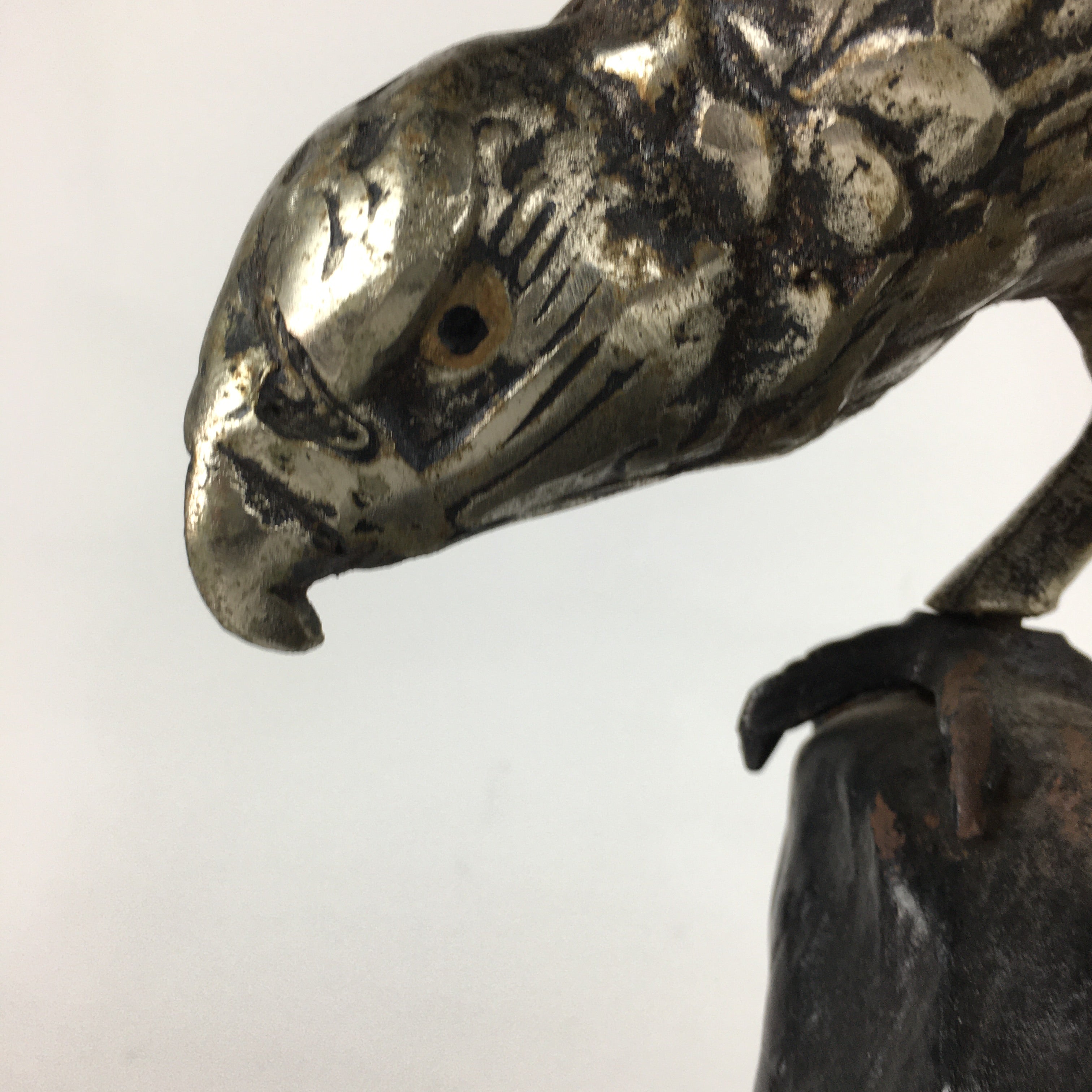 Japanese Iron Eagle Statue Vtg Display Ornament Okimono Gold Bird BD777