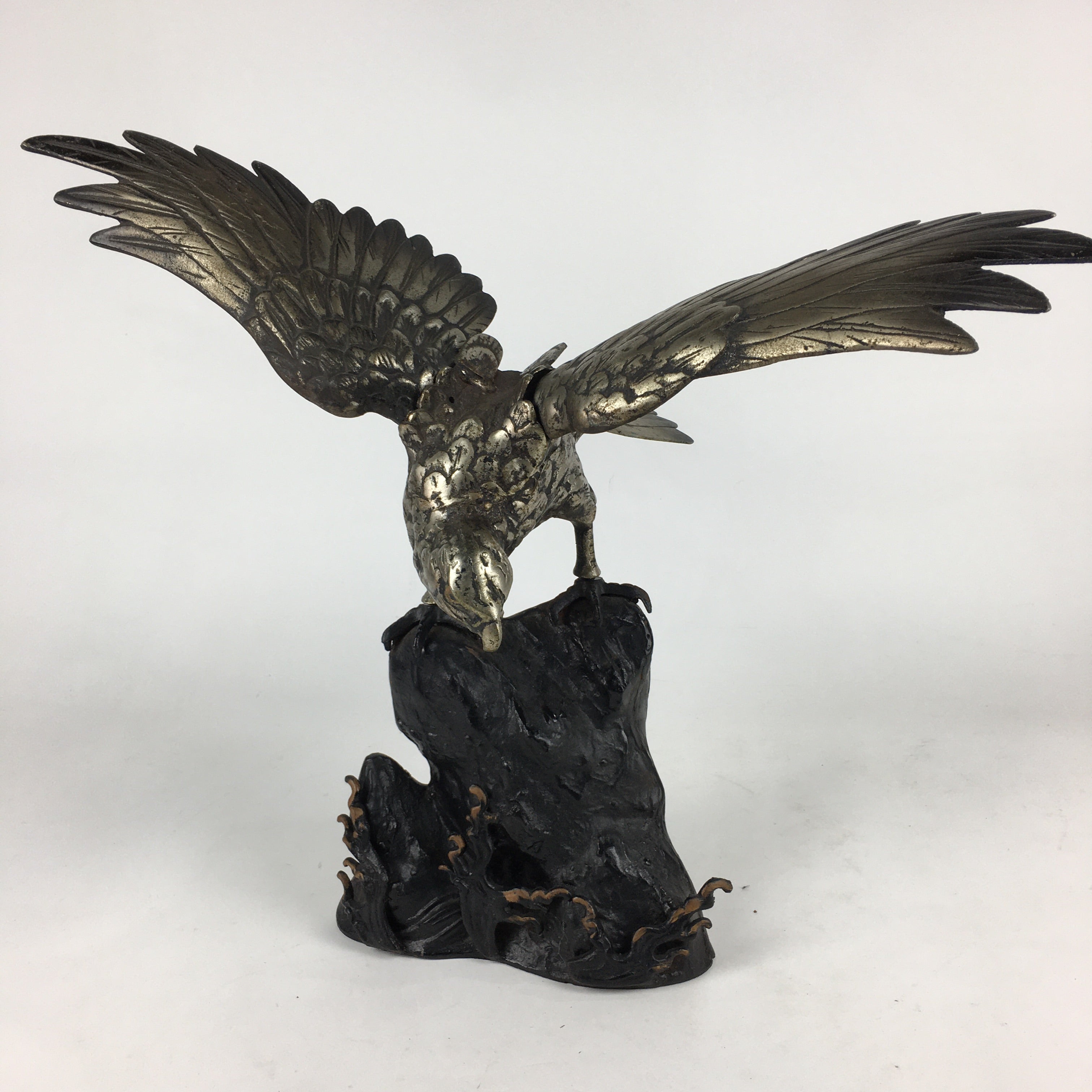 Japanese Iron Eagle Statue Vtg Display Ornament Okimono Gold Bird BD777