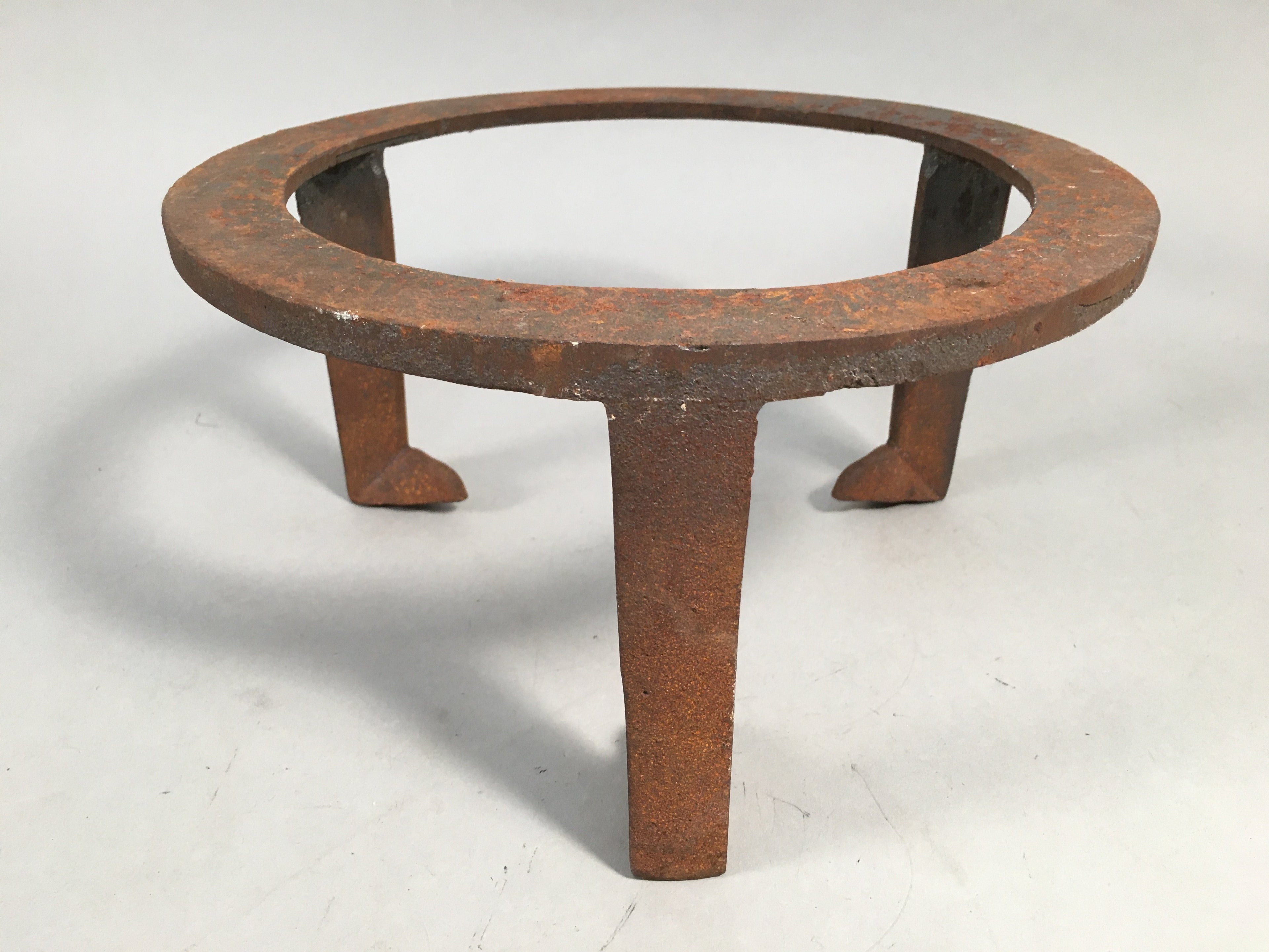 Japanese Iron Tetsubin Stand Vtg Metal Gotoku Hibachi Brazier Ash Pot JK136