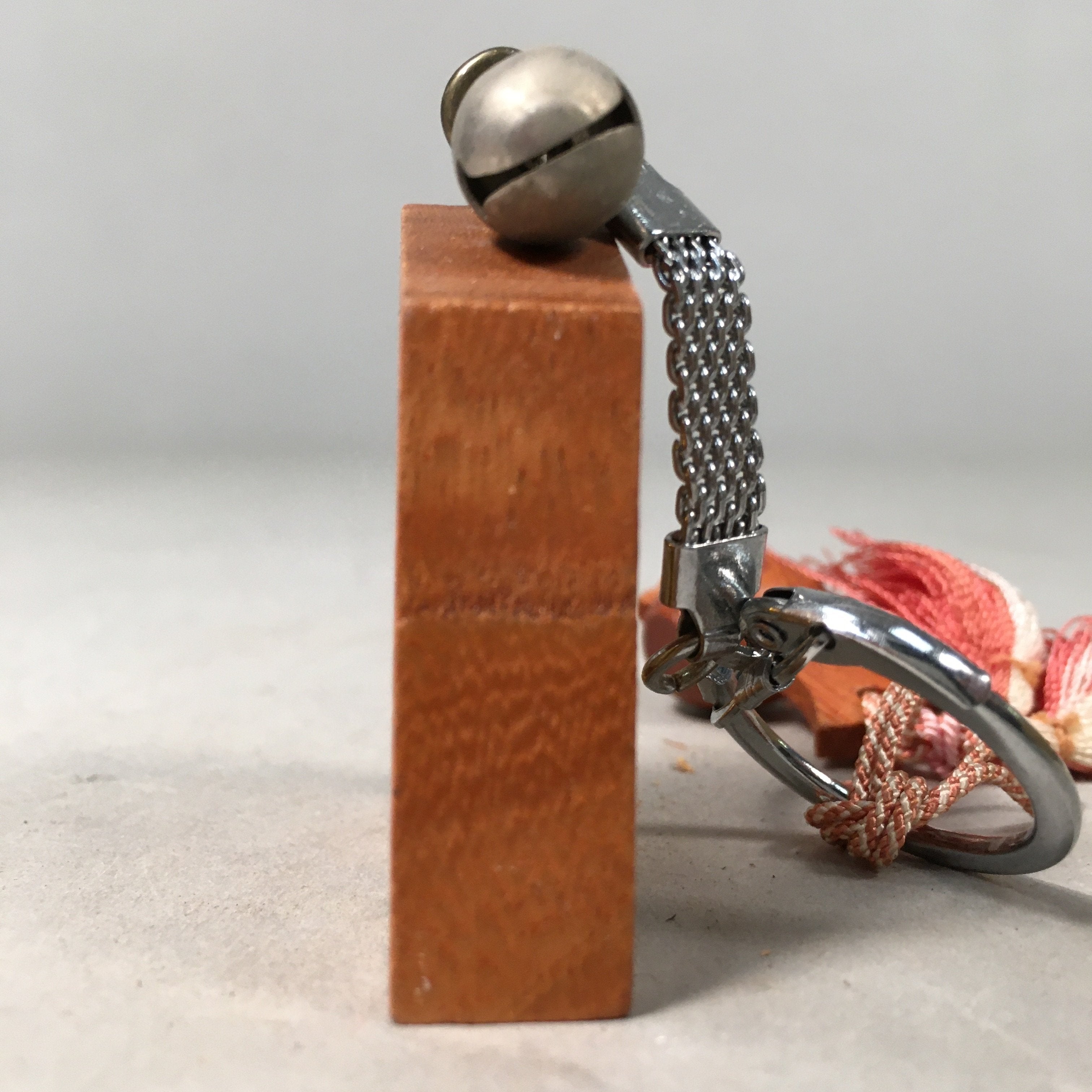 Japanese Key Chain Vtg Wooden Amulet Pass Lucky Hammer Gero KF423