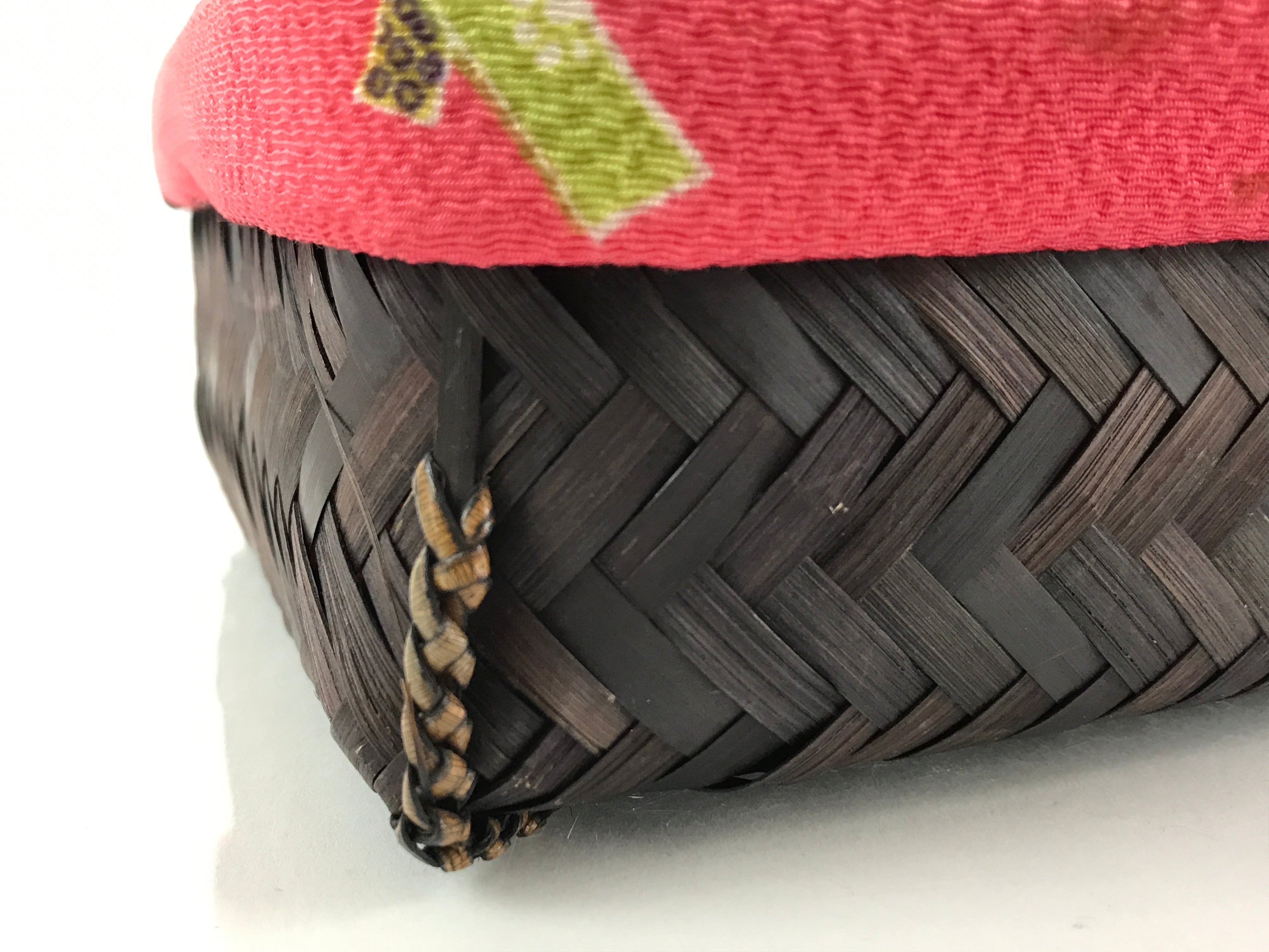 Japanese Kimono Cloth Bamboo Drawstring Bag Vtg Pouch Kago Kinchaku-Bukuro KB56