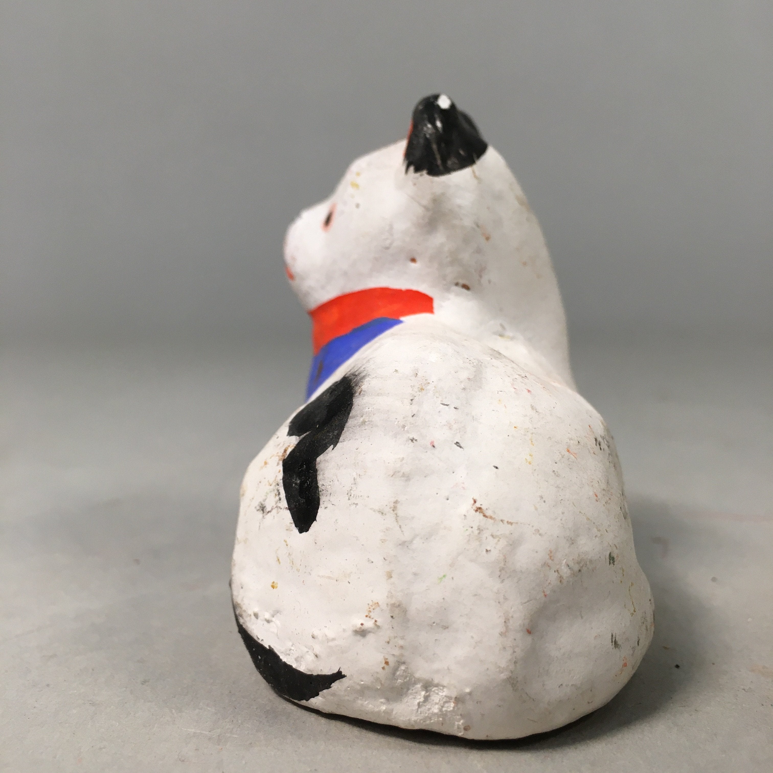 Japanese Kokeshi Doll Vtg Ceramic Figurine White Dog Otogiinu Inuhariko KF422