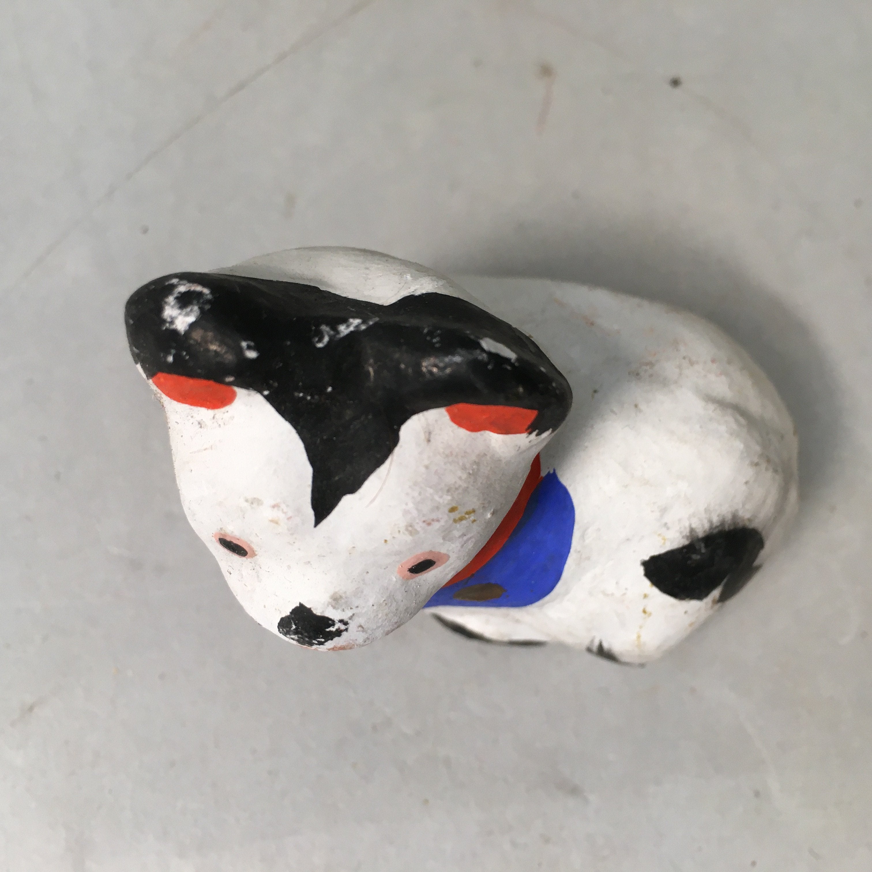 Japanese Kokeshi Doll Vtg Ceramic Figurine White Dog Otogiinu Inuhariko KF422