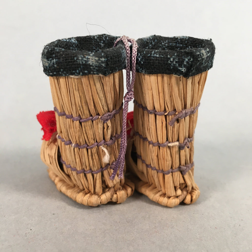 Japanese Kokeshi Doll Vtg Handmade Straw Boots Wara Nagagutsu KF537