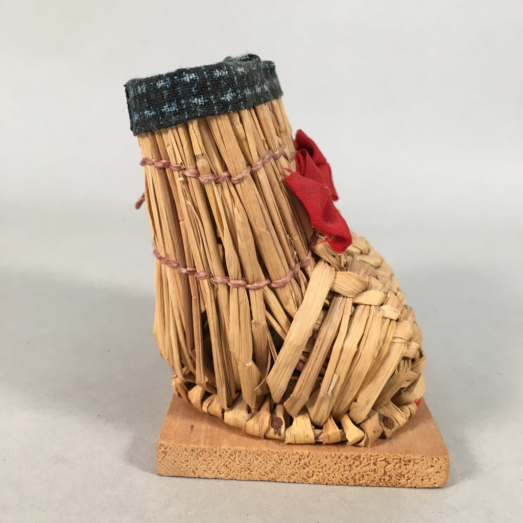 Japanese Kokeshi Doll Vtg Handmade Straw Boots Wara Nagagutsu Red Ribbon KF508