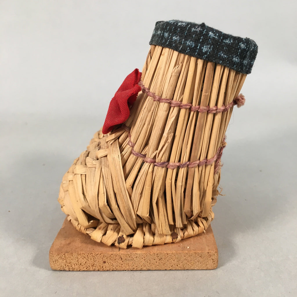 Japanese Kokeshi Doll Vtg Handmade Straw Boots Wara Nagagutsu Red Ribbon KF508
