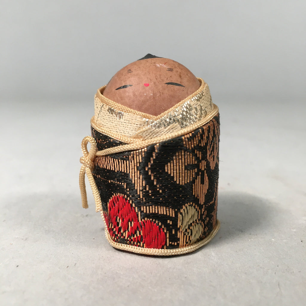 Japanese Kokeshi Doll Vtg Wooden Figurine Baby Swaddle Blanket Gold KF416