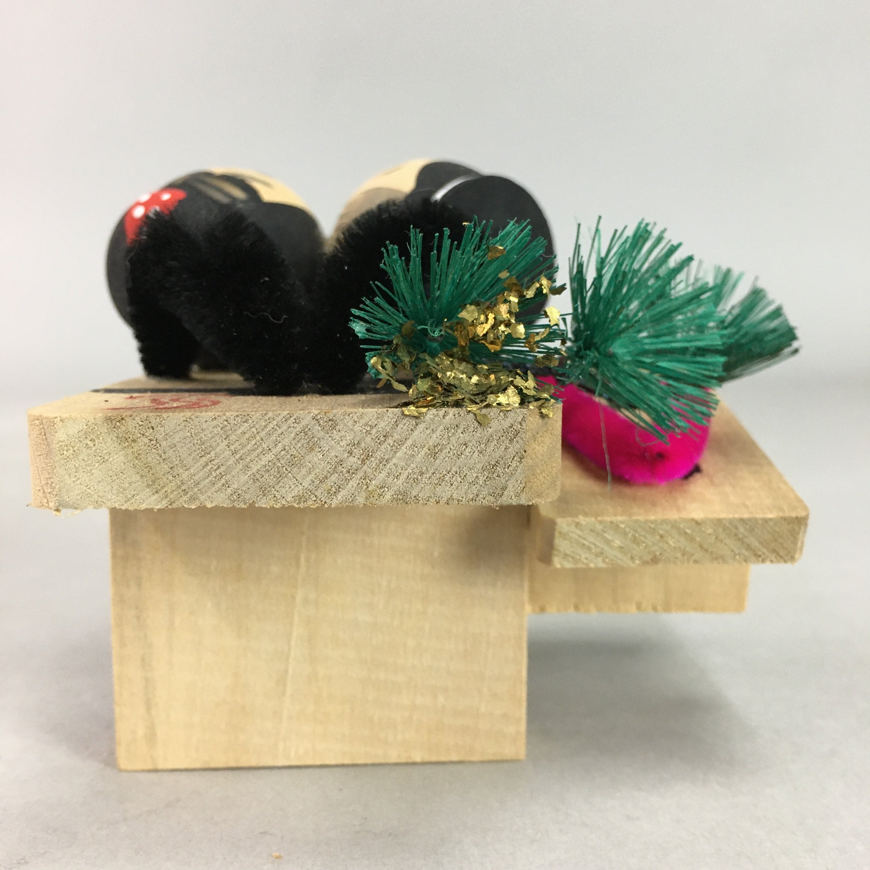 Japanese Kokeshi Doll Vtg Wooden Figurine Geta Clog Boy Girl Hot Spring KF275