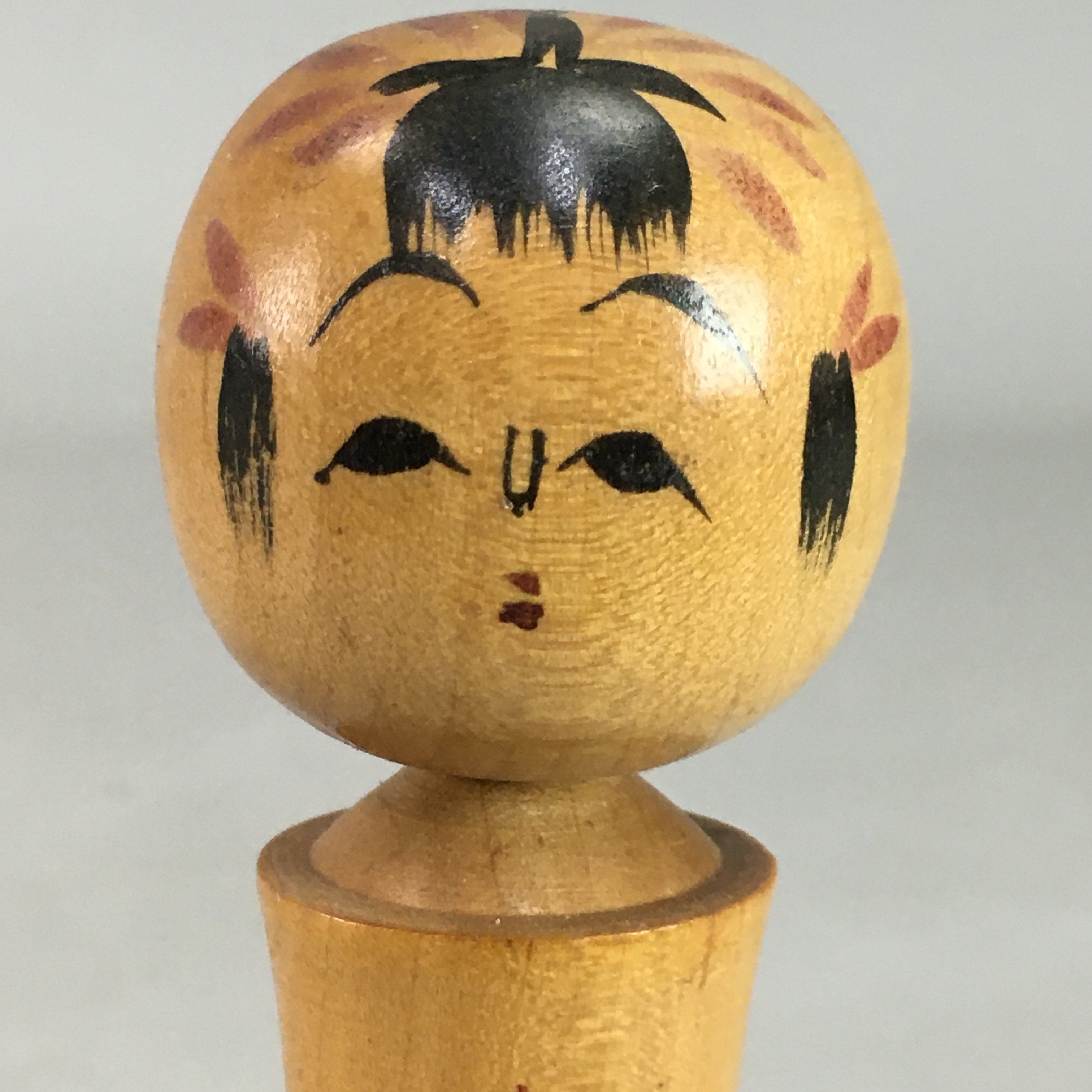 Japanese Kokeshi Doll Vtg Wooden Figurine Hand-Painted Flower Child KF296