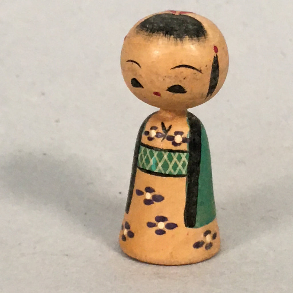 Japanese Kokeshi Doll Vtg Wooden Figurine Kimono Girl Kid Green KF477