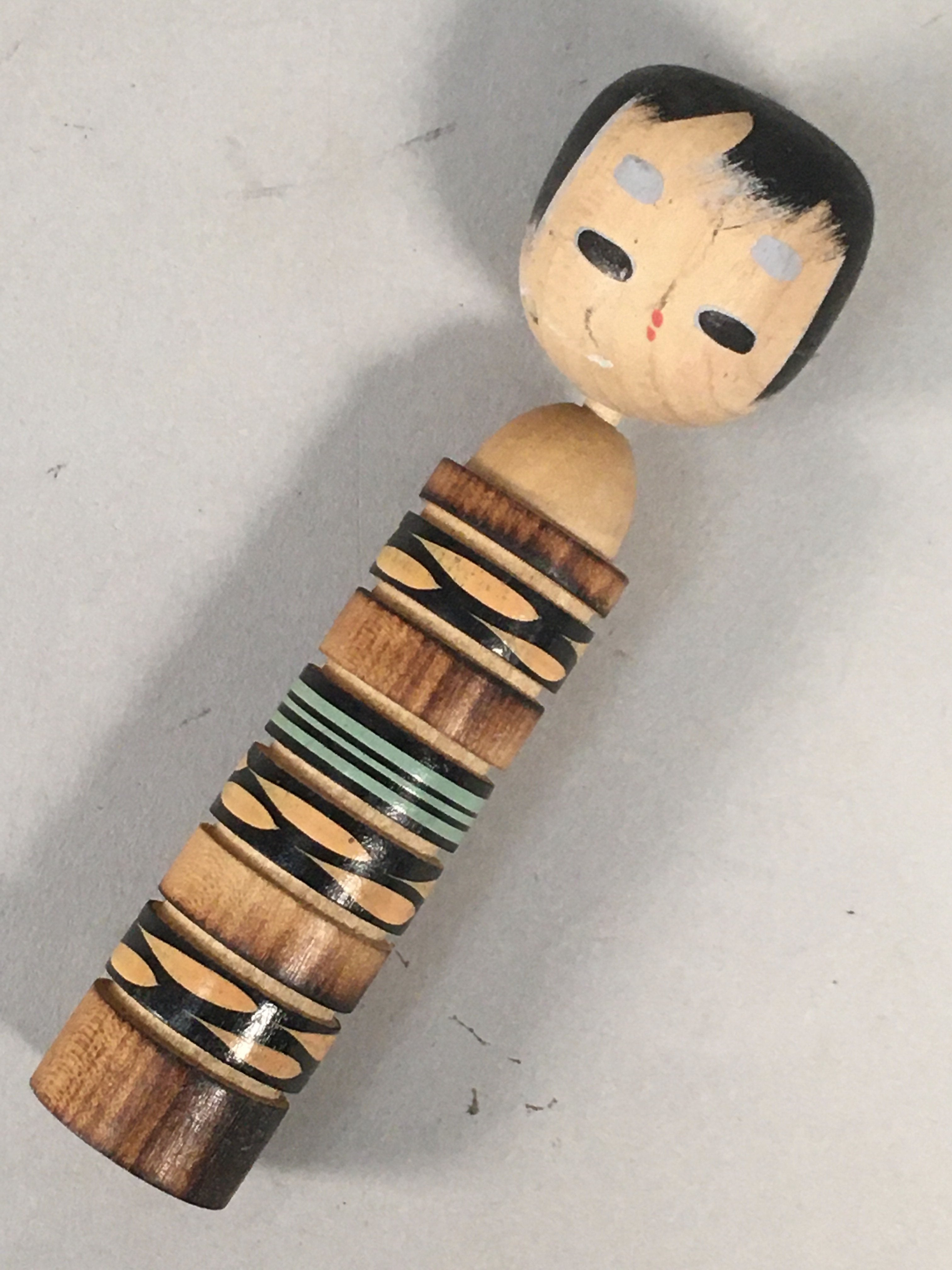 Japanese Kokeshi Doll Vtg Wooden Figurine Wobbly Head Child Kid KF448