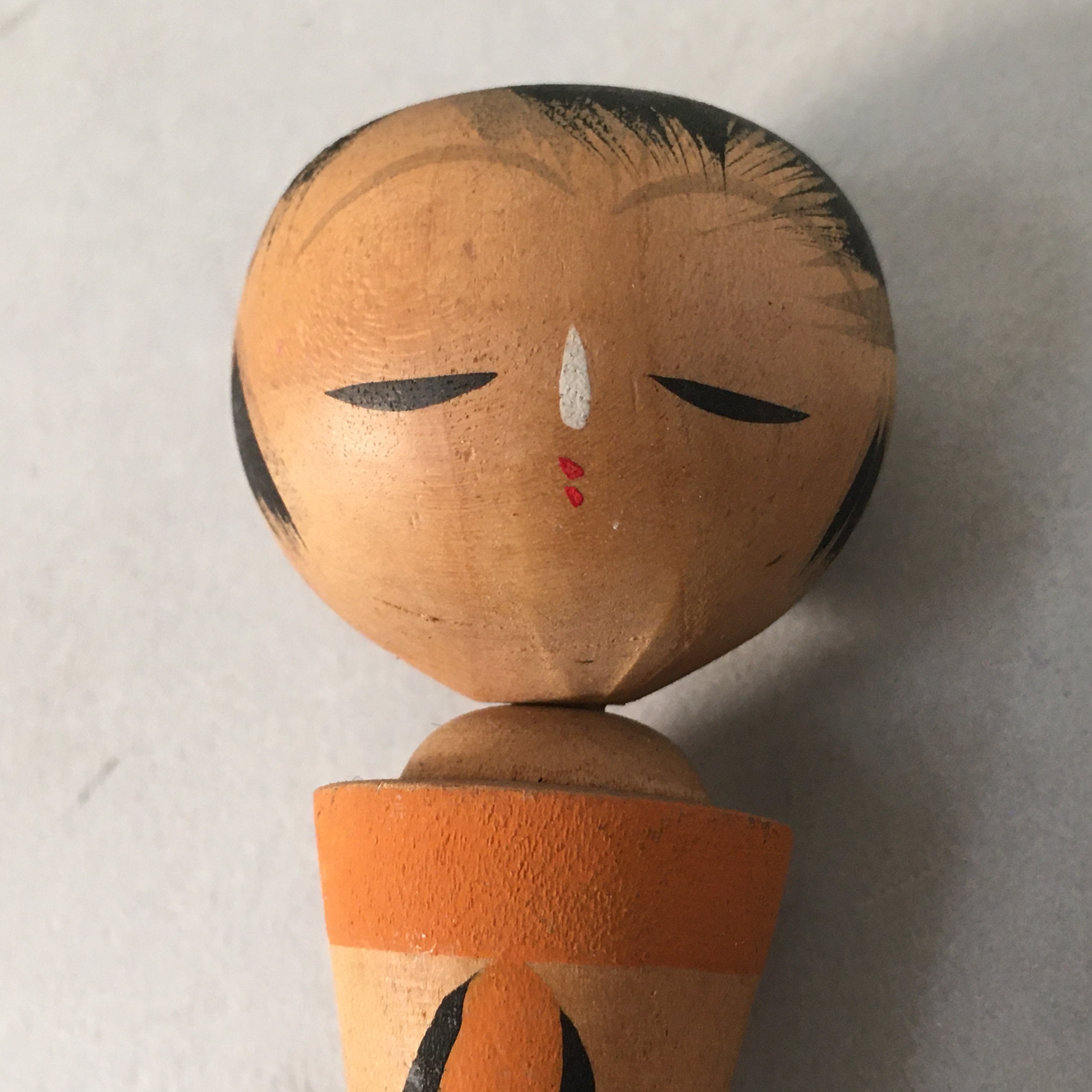 Japanese Kokeshi Doll Vtg Wooden Figurine Wobbly Head Orange Black KF443
