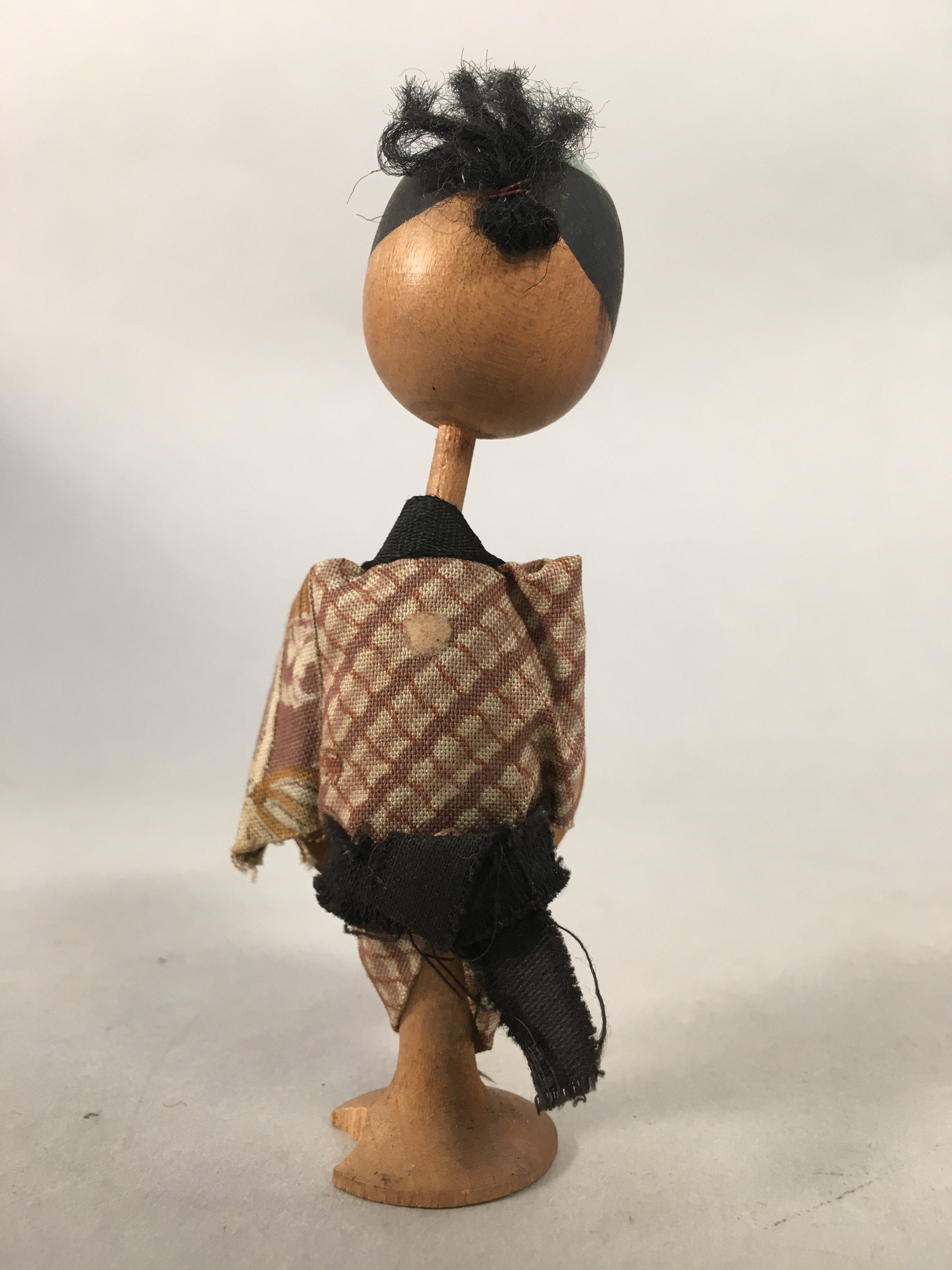 Japanese Kokeshi Doll Vtg Wooden Figurine Wobbly Head Shade Man Kimono KF469