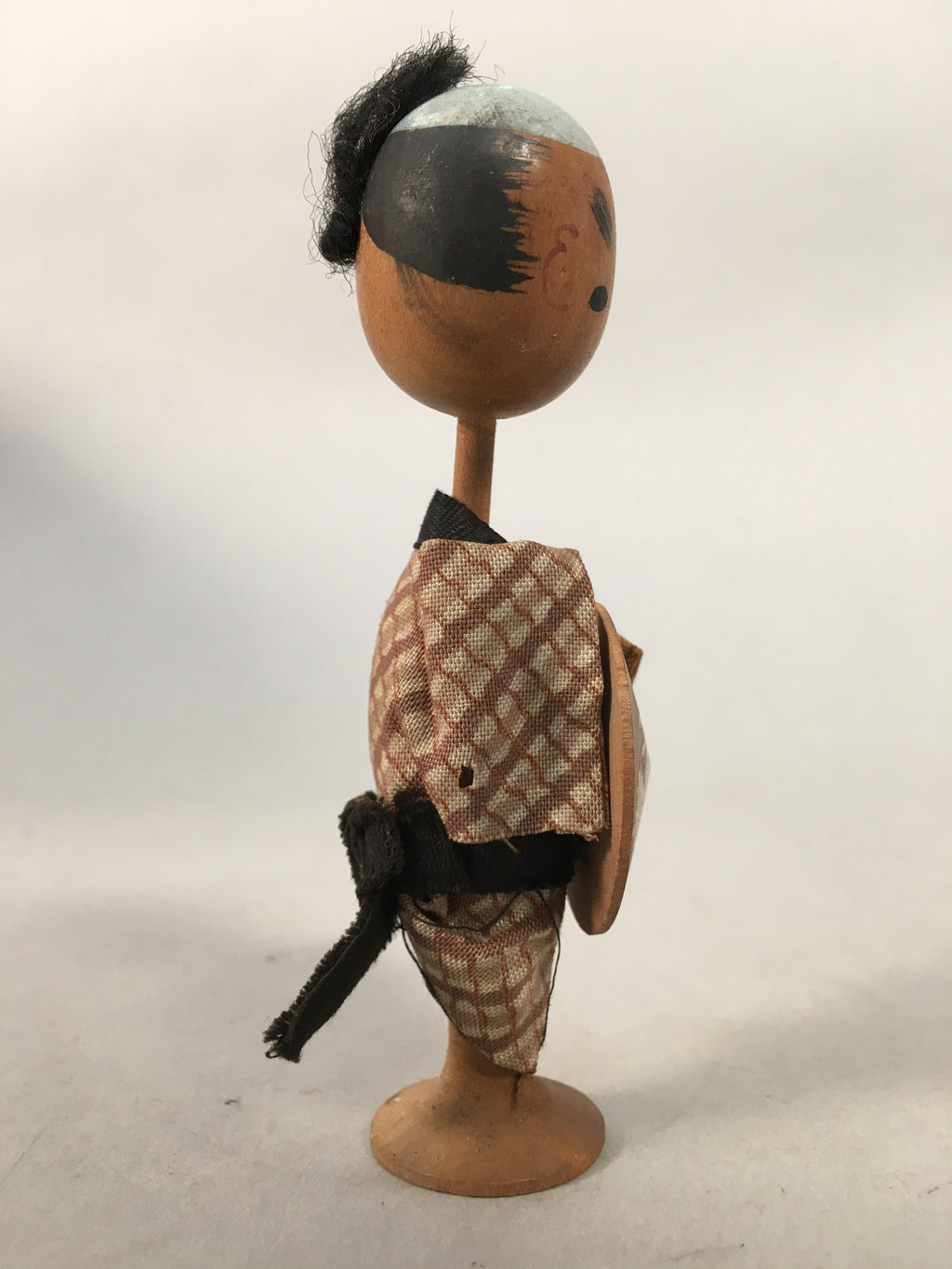 Japanese Kokeshi Doll Vtg Wooden Figurine Wobbly Head Shade Man Kimono KF469