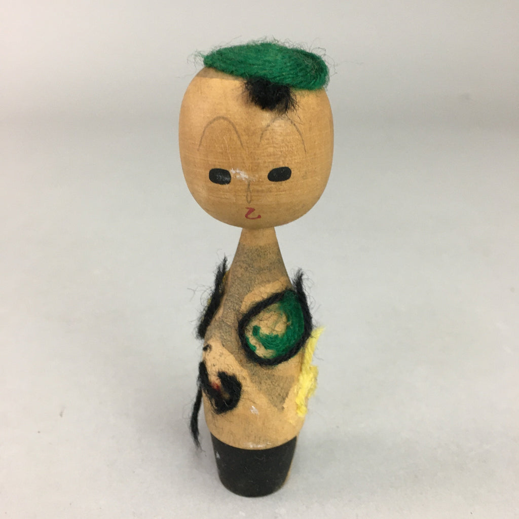 Japanese Kokeshi Doll Wooden Figurine Vtg Woolen Yarn Decoration KF333