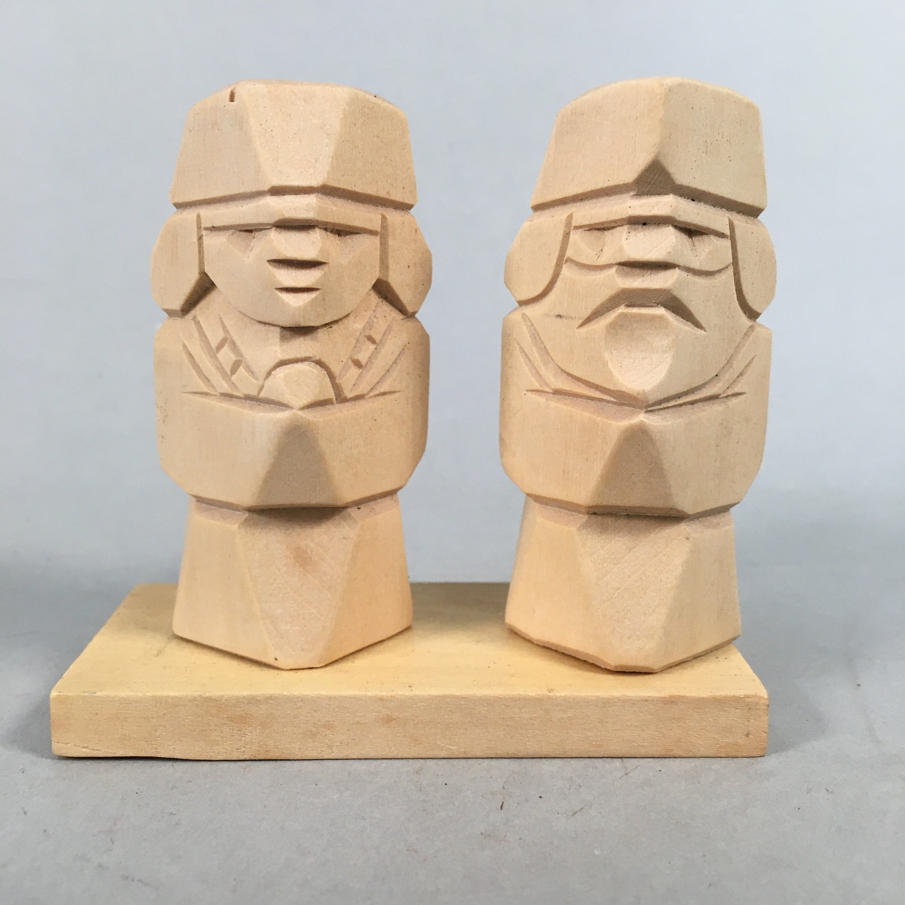 Japanese Kokeshi Wooden Doll 2pc Vtg Figurine Ainu Carving Set KF548