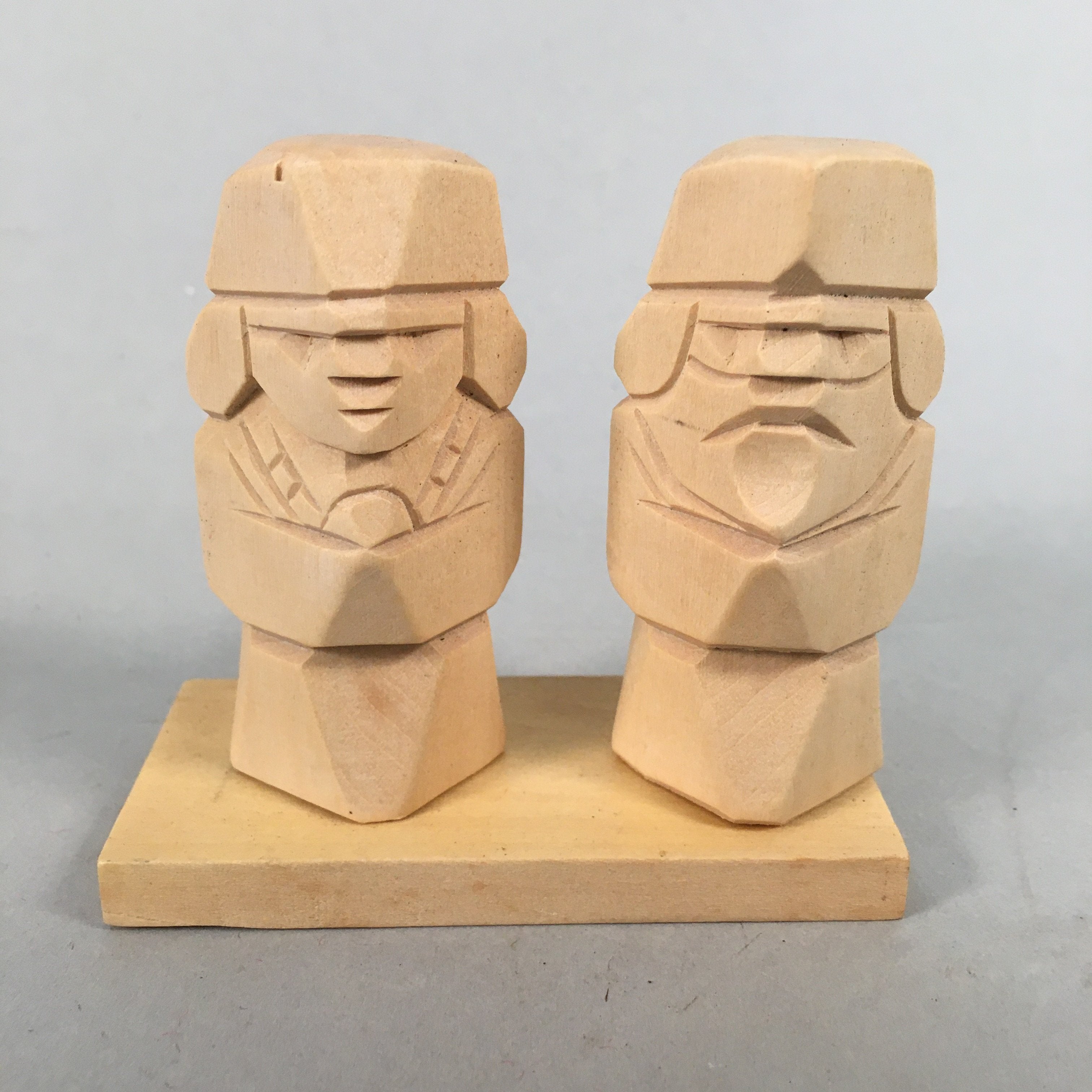 Japanese Kokeshi Wooden Doll 2pc Vtg Figurine Ainu Carving Set KF548
