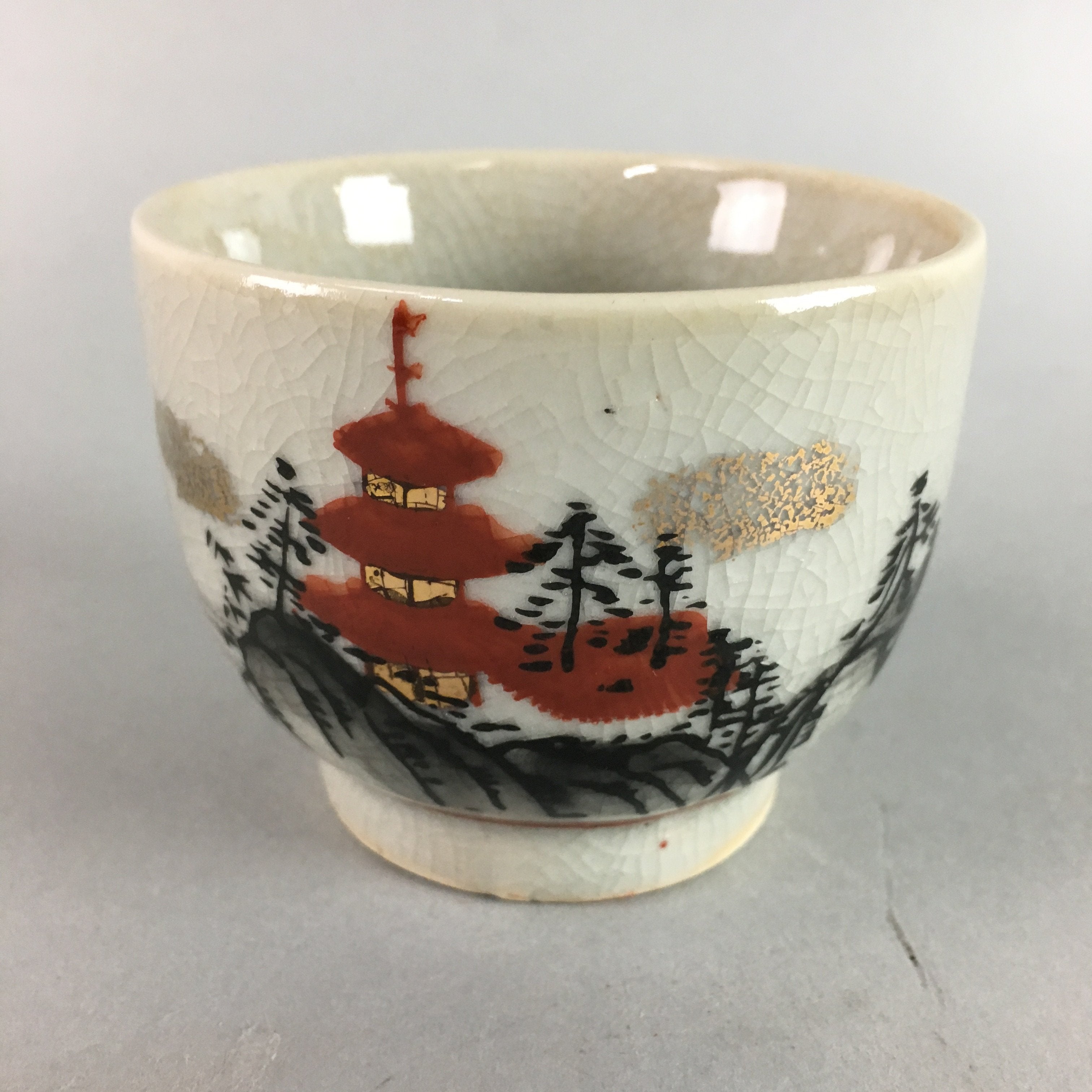 Japanese Kutani Porcelain Teacup Vtg Yunomi Pagoda Mountain Sencha PT622