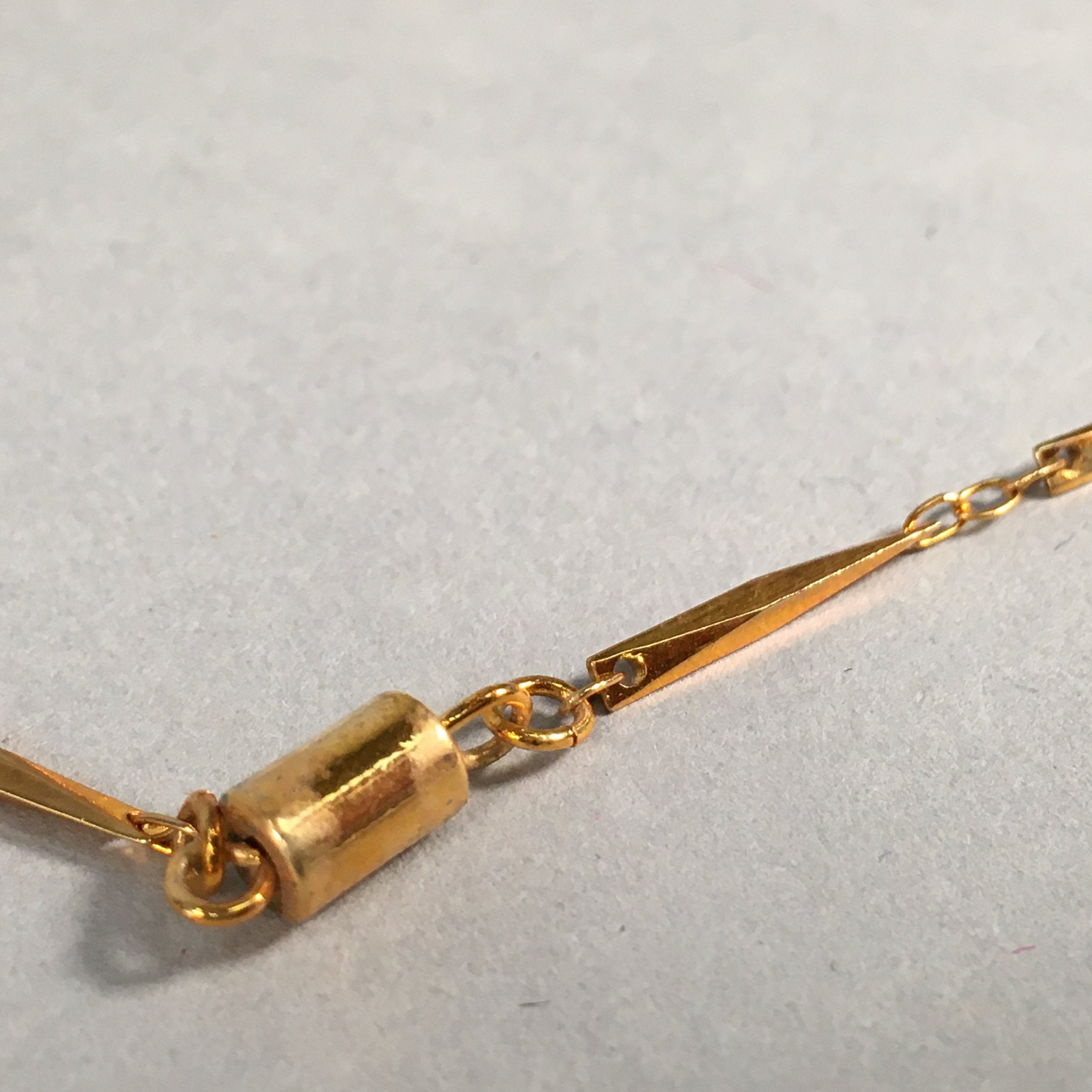 Japanese Magnetic Metal Necklace Vtg 52.5cm Long Gold Color Chain JK39