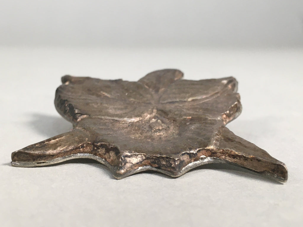 Japanese Metal Brooch Vtg Badge Pin Flower Leaf Petal JK107