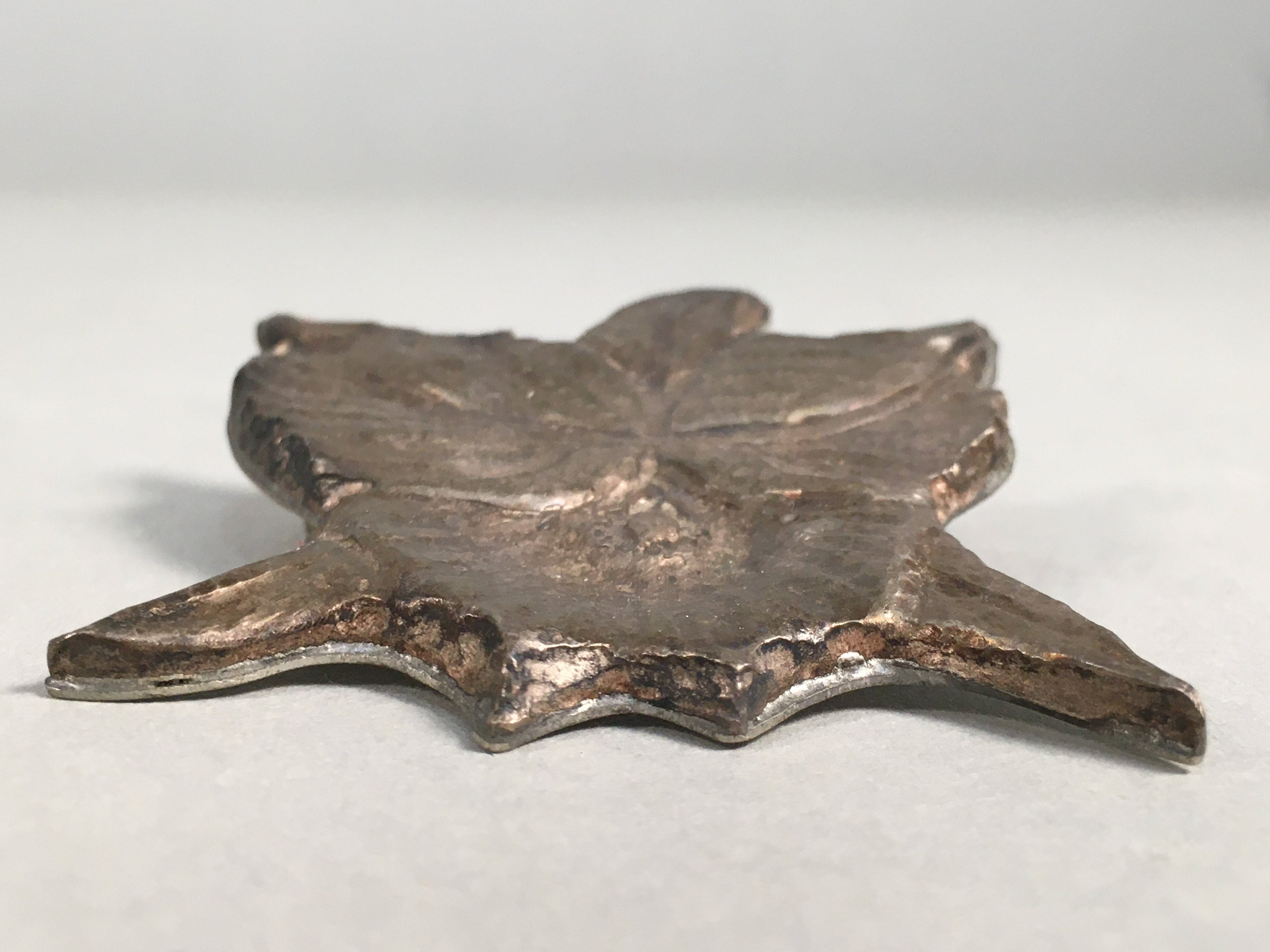 Japanese Metal Brooch Vtg Badge Pin Flower Leaf Petal JK107