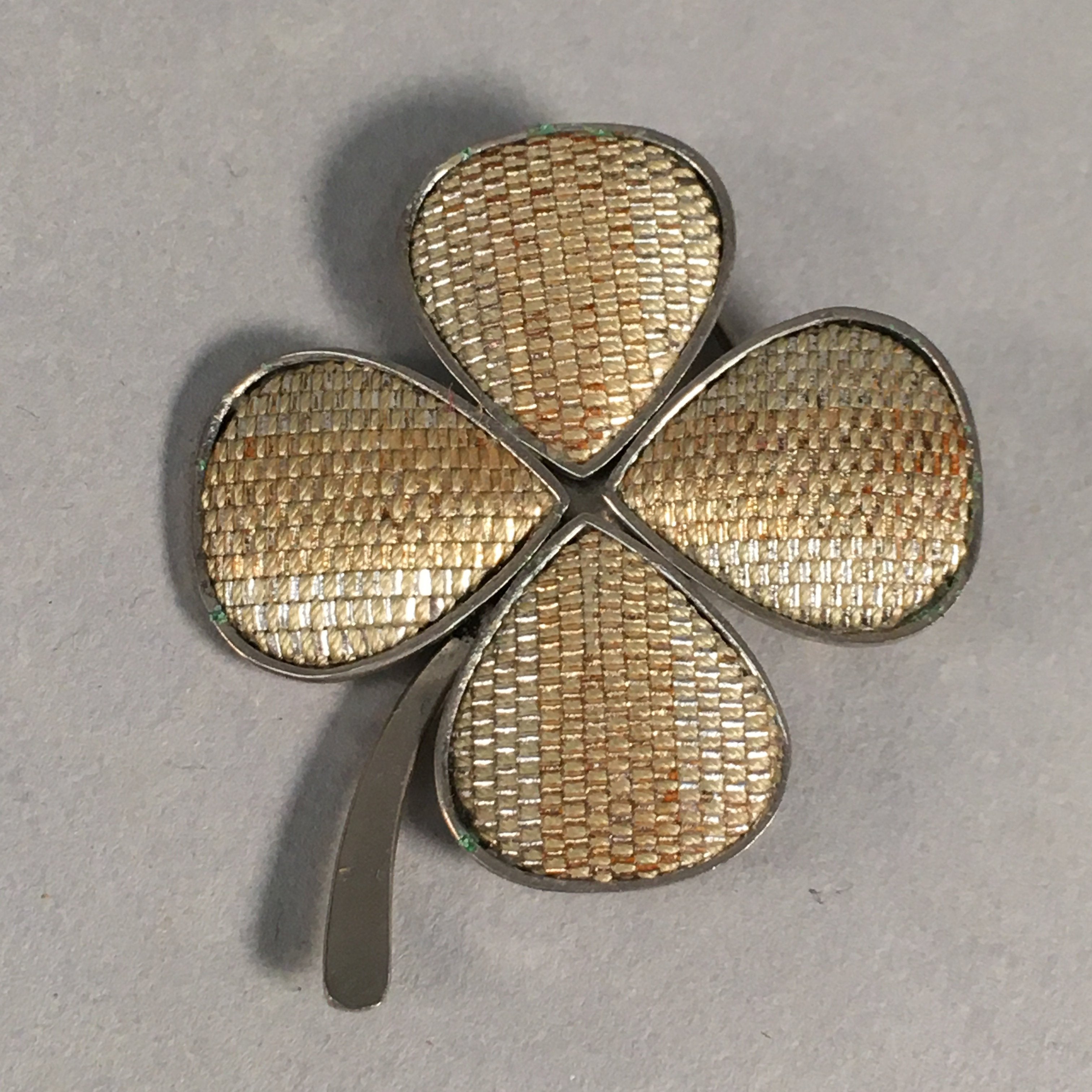 Japanese Metal Brooch Vtg Badge Pin Four-Leaf Clover Lucky JK63