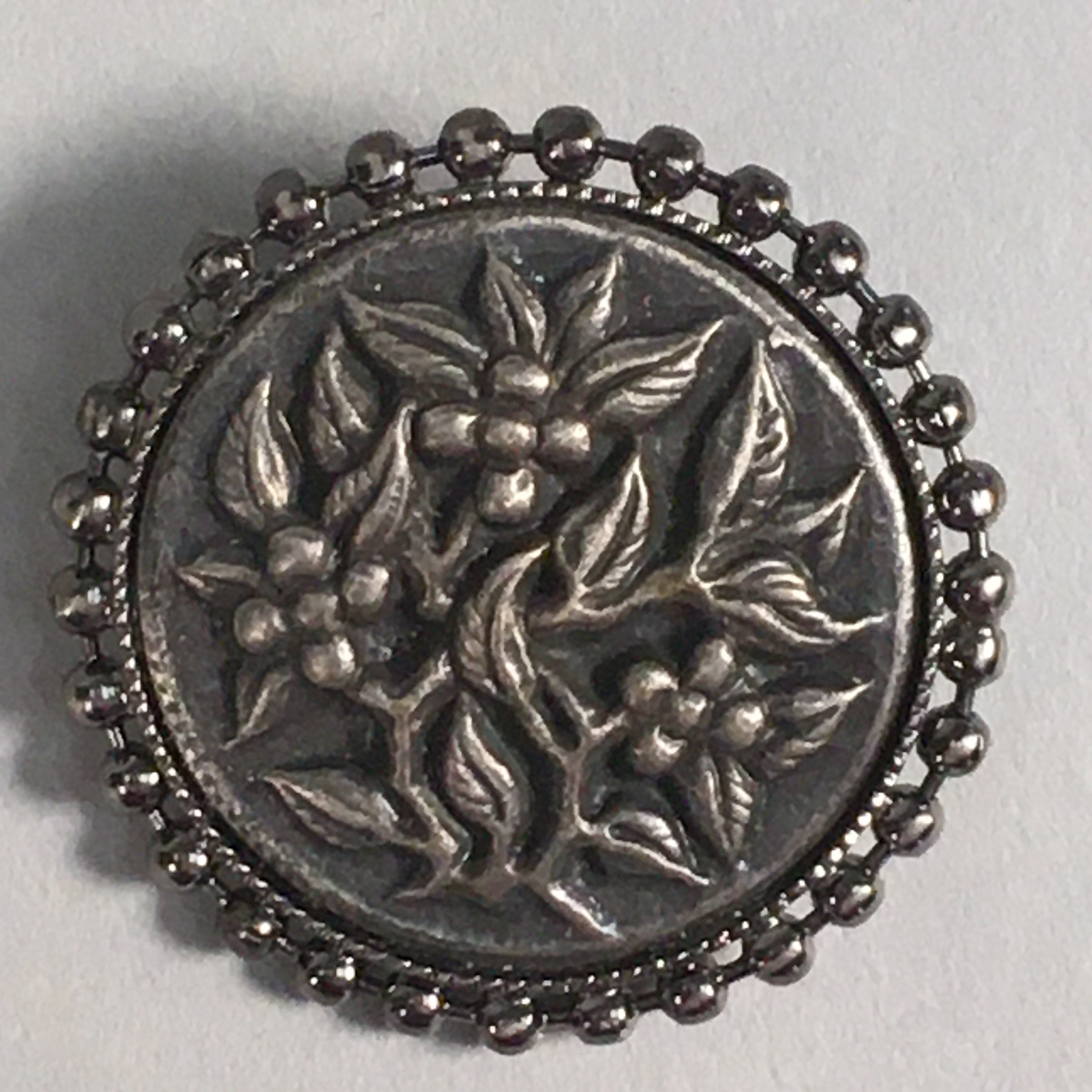 Japanese Metal Brooch Vtg Badge Pin Round Flower Frame Gray Silver JK94