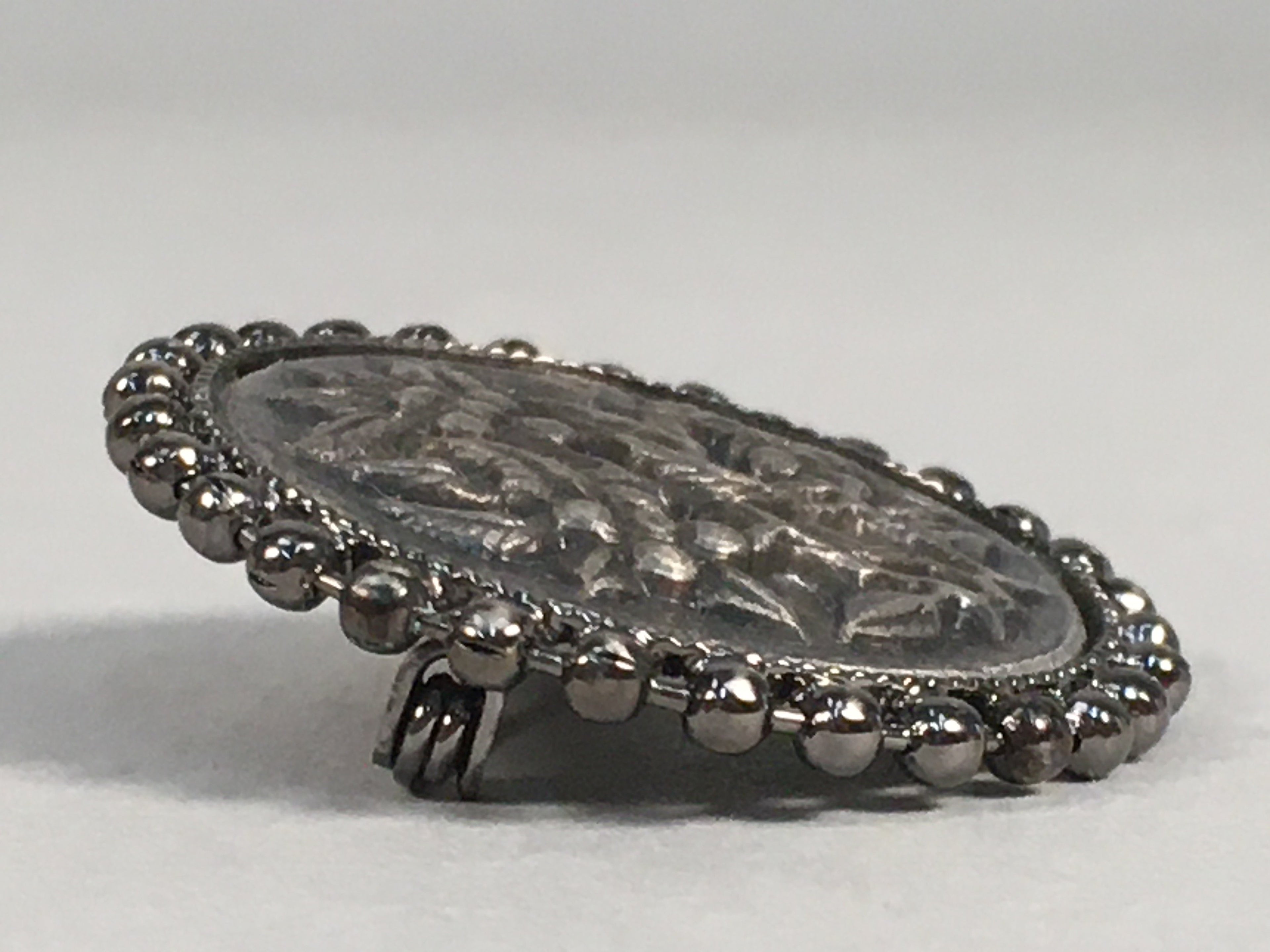 Japanese Metal Brooch Vtg Badge Pin Round Flower Frame Gray Silver JK94