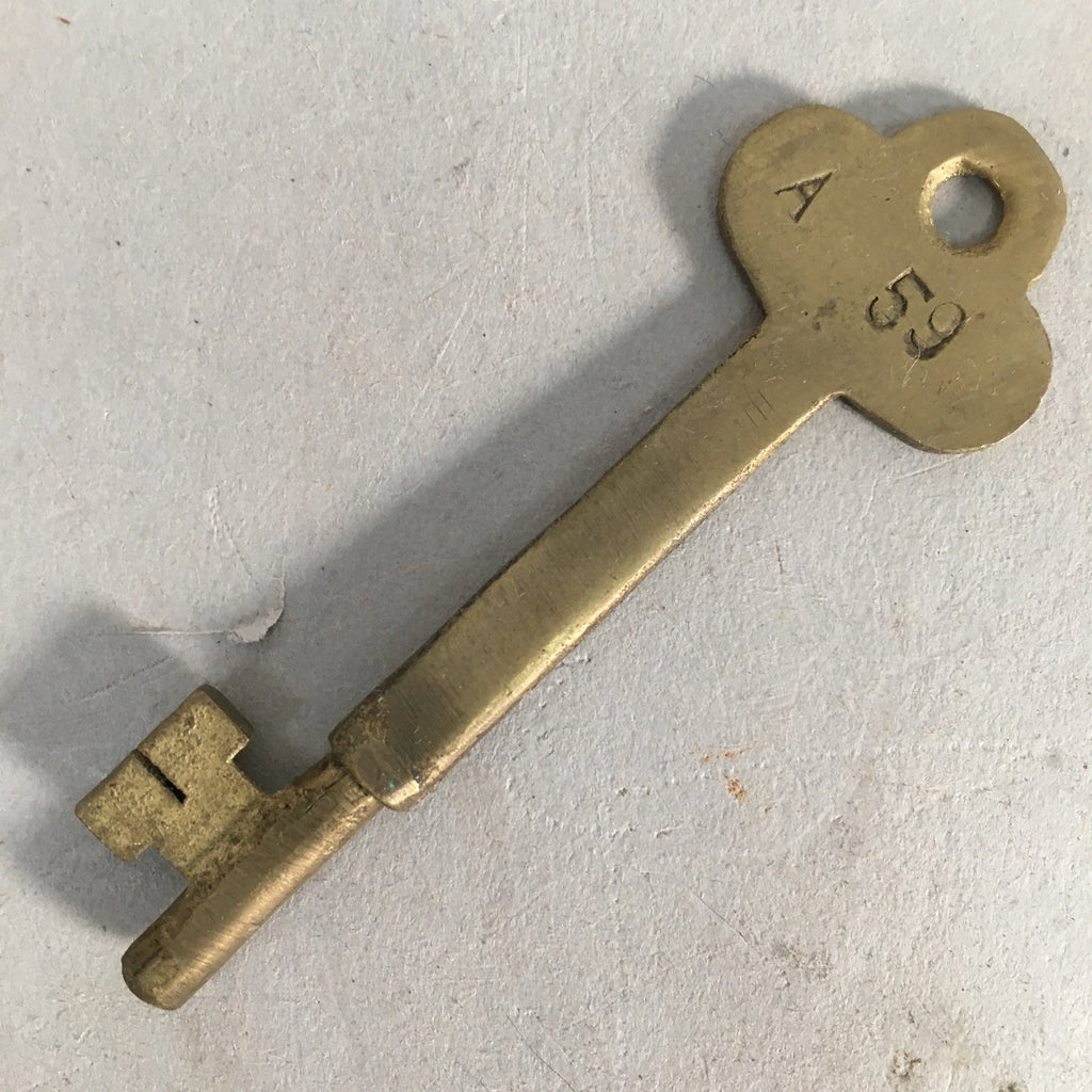 Japanese Metal Key Vtg C1930 Brass Gold 3 leaves JK12