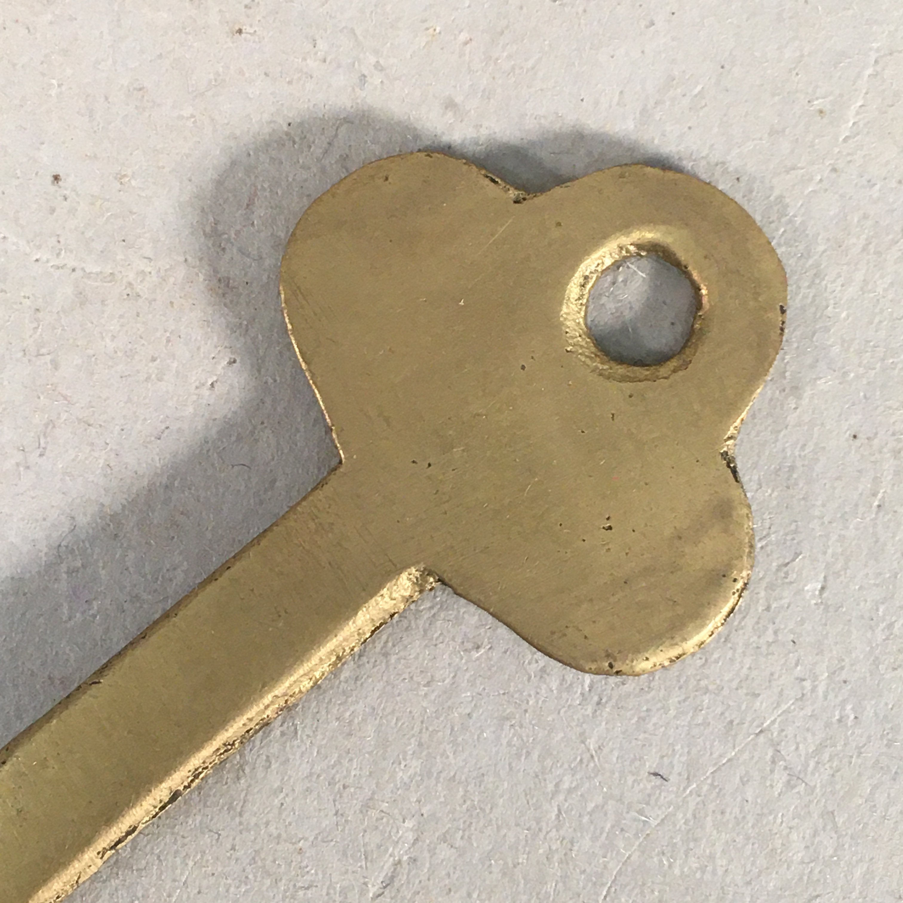 Japanese Metal Key Vtg C1930 Brass Gold 3 leaves JK22
