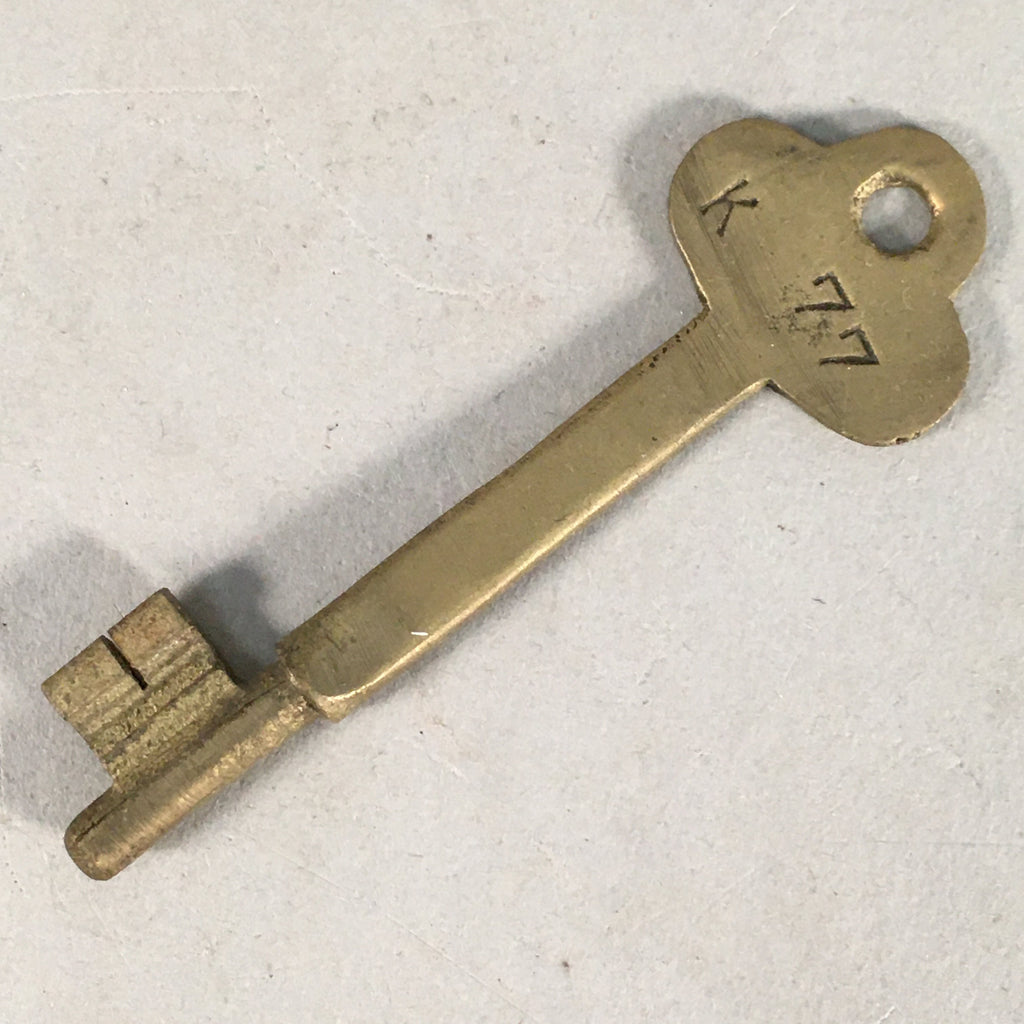 Japanese Metal Key Vtg C1930 Brass Gold 3 leaves JK22