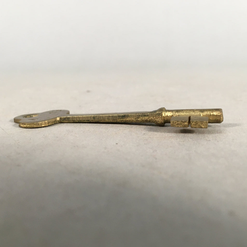 Japanese Metal Key Vtg C1930 Brass Gold 3 leaves JK23