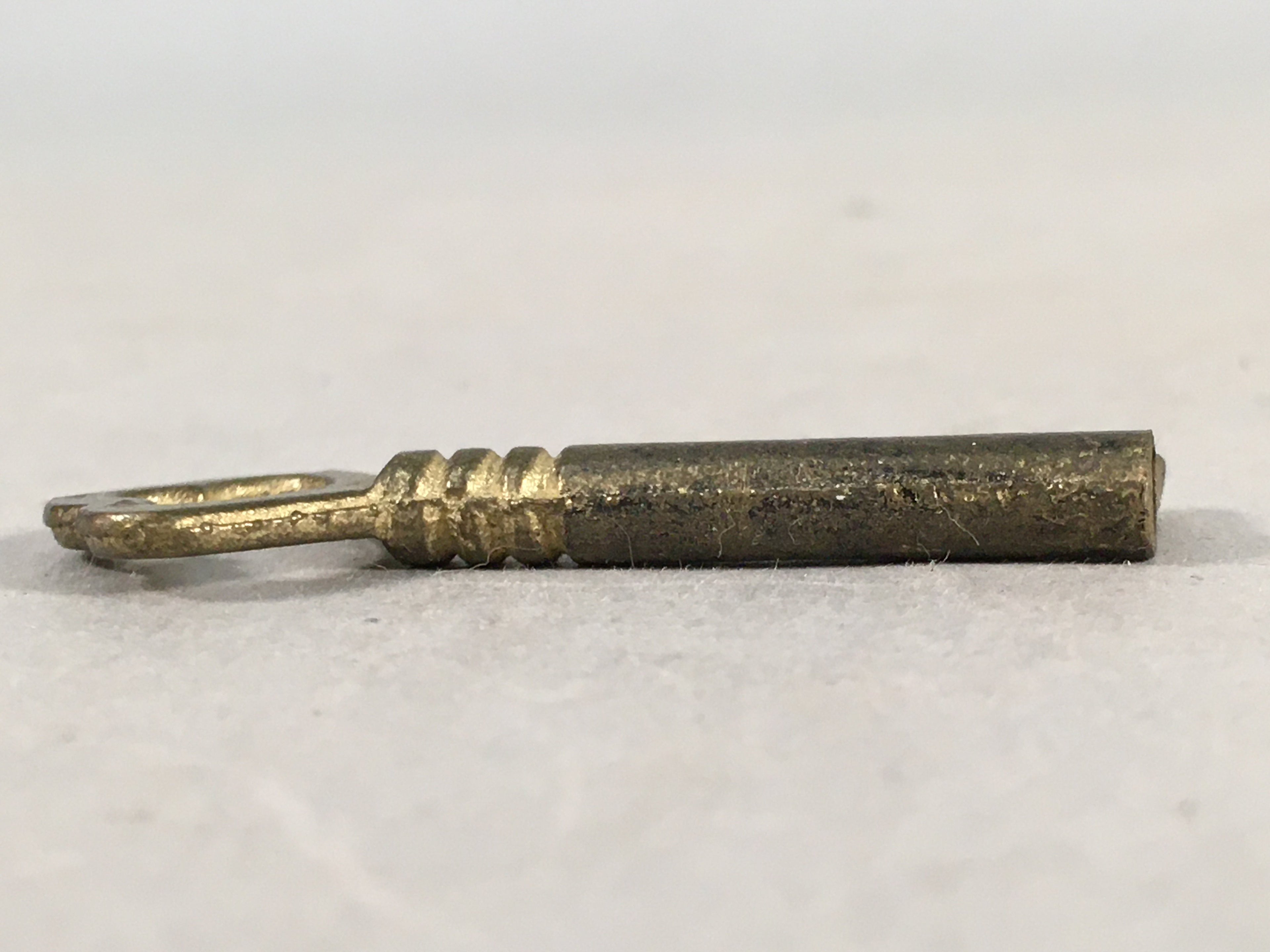 Japanese Metal Key Vtg C1930 Brass Gold 3 leaves JK30