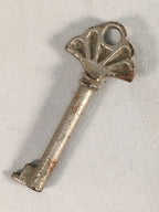 Japanese Metal Key Vtg C1930 Shell Hand-Fan Silver JK27