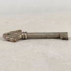 Japanese Metal Key Vtg C1930 Shell Hand-Fan Silver JK27