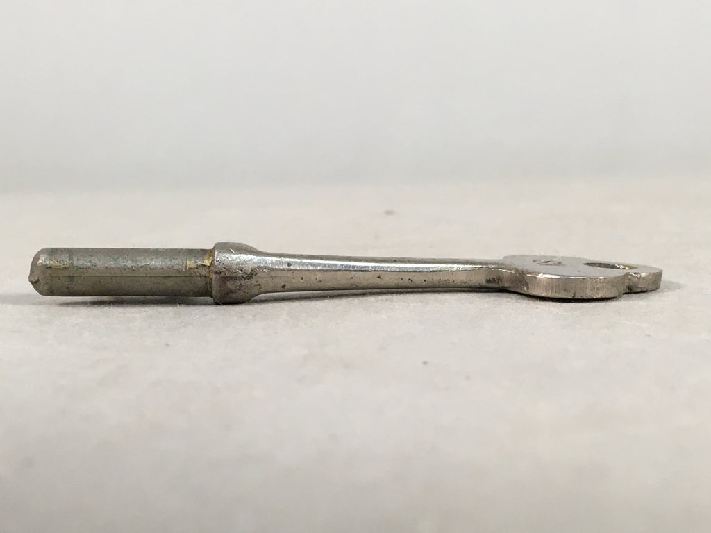Japanese Metal Key Vtg C1930 Silver 3 leaves JK24
