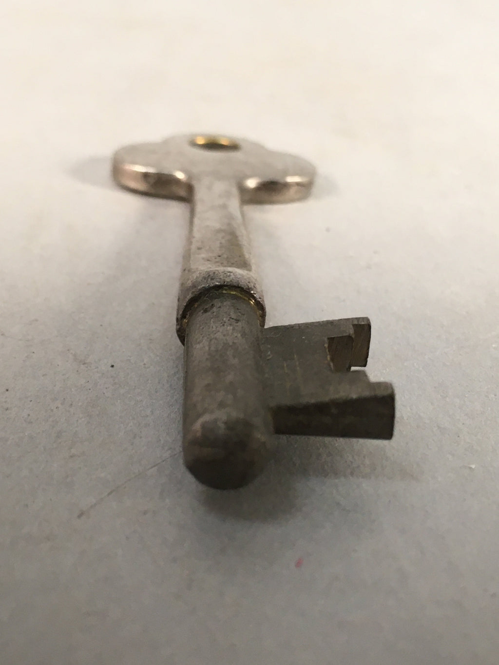 Japanese Metal Key Vtg C1930 Silver 3 leaves JK24