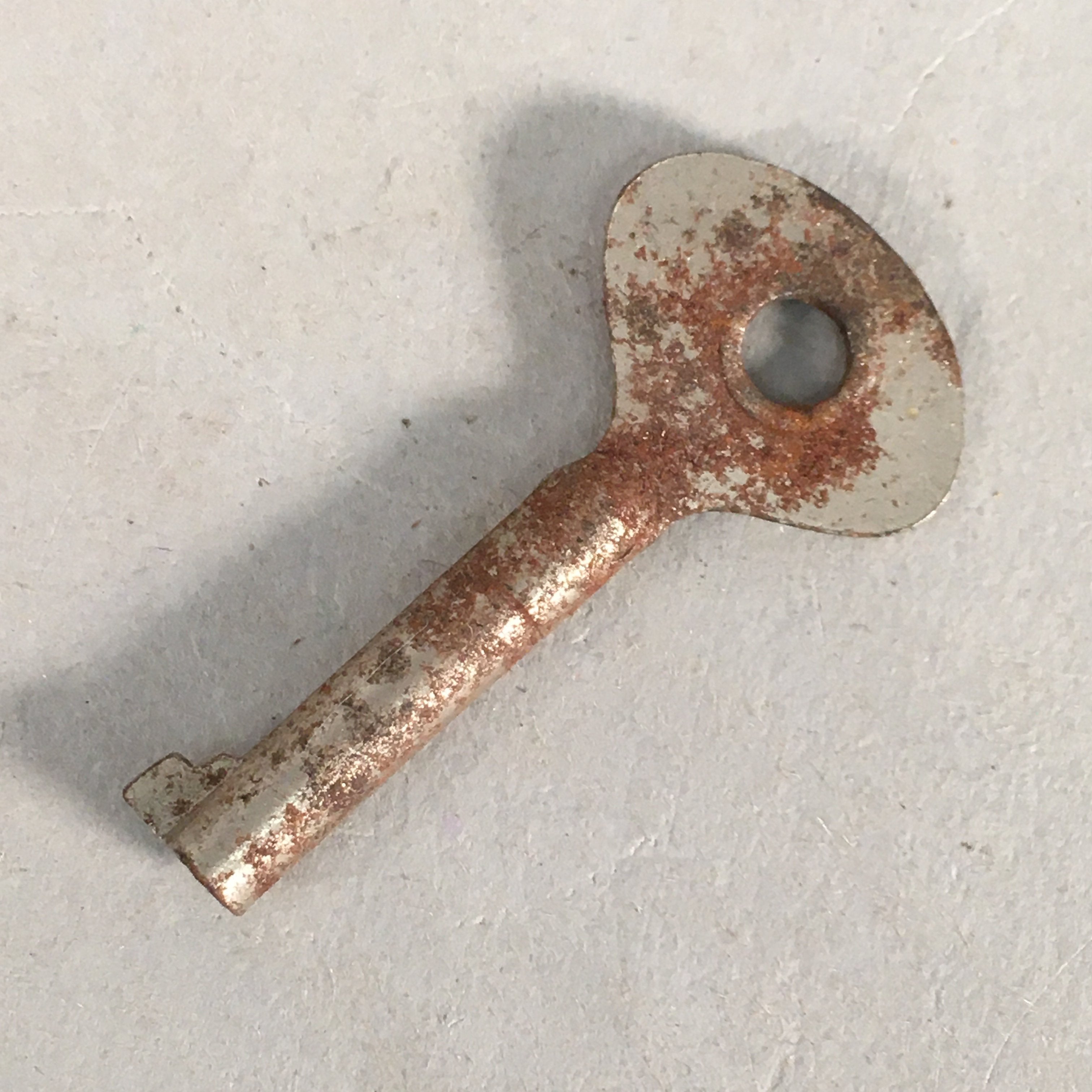 Japanese Metal Key Vtg Iron Oval C1930 Brown Silver JK18
