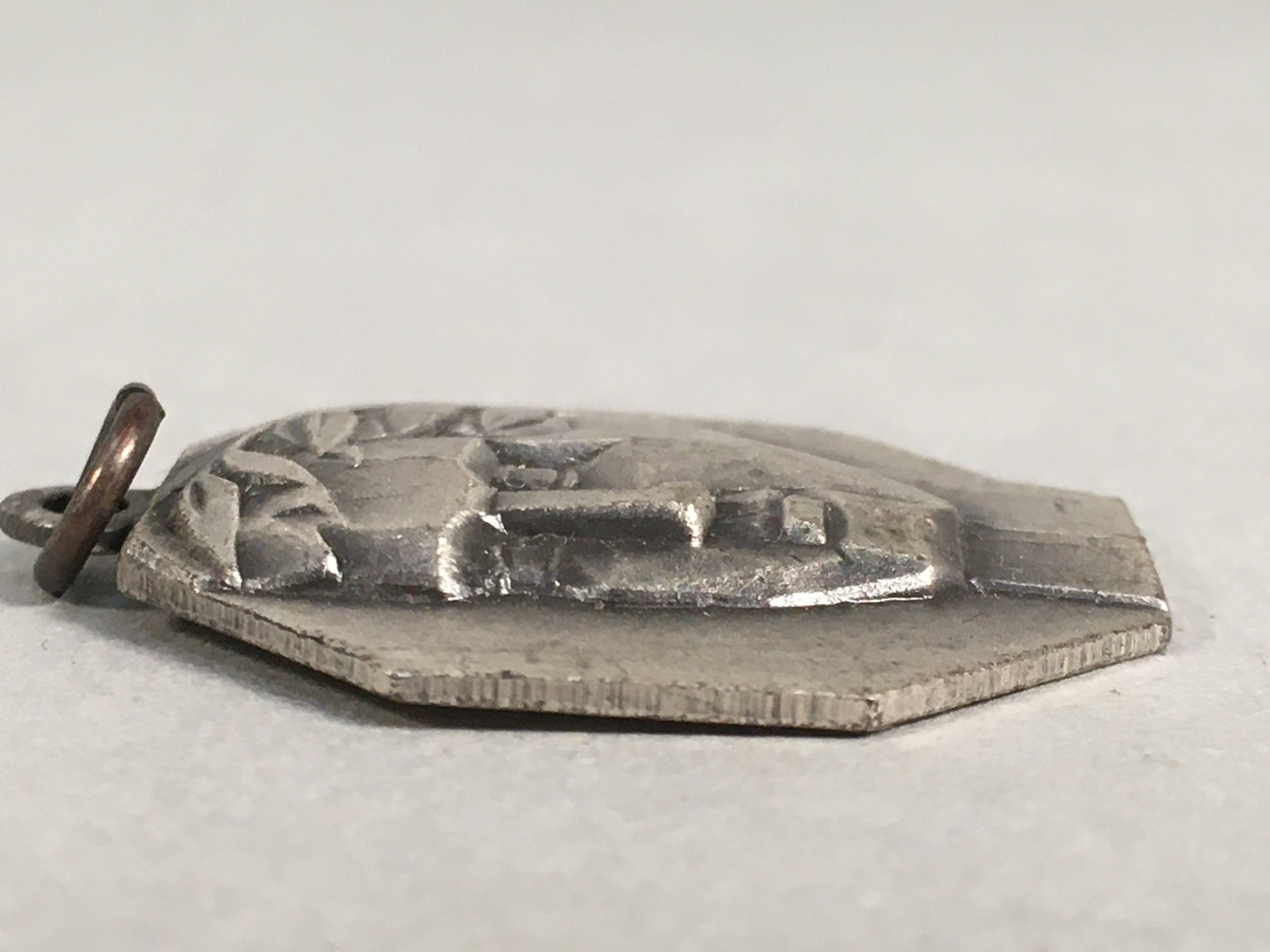 Japanese Metal Pendant Vtg Man Head Relief Newspaper Award Kanji JK98