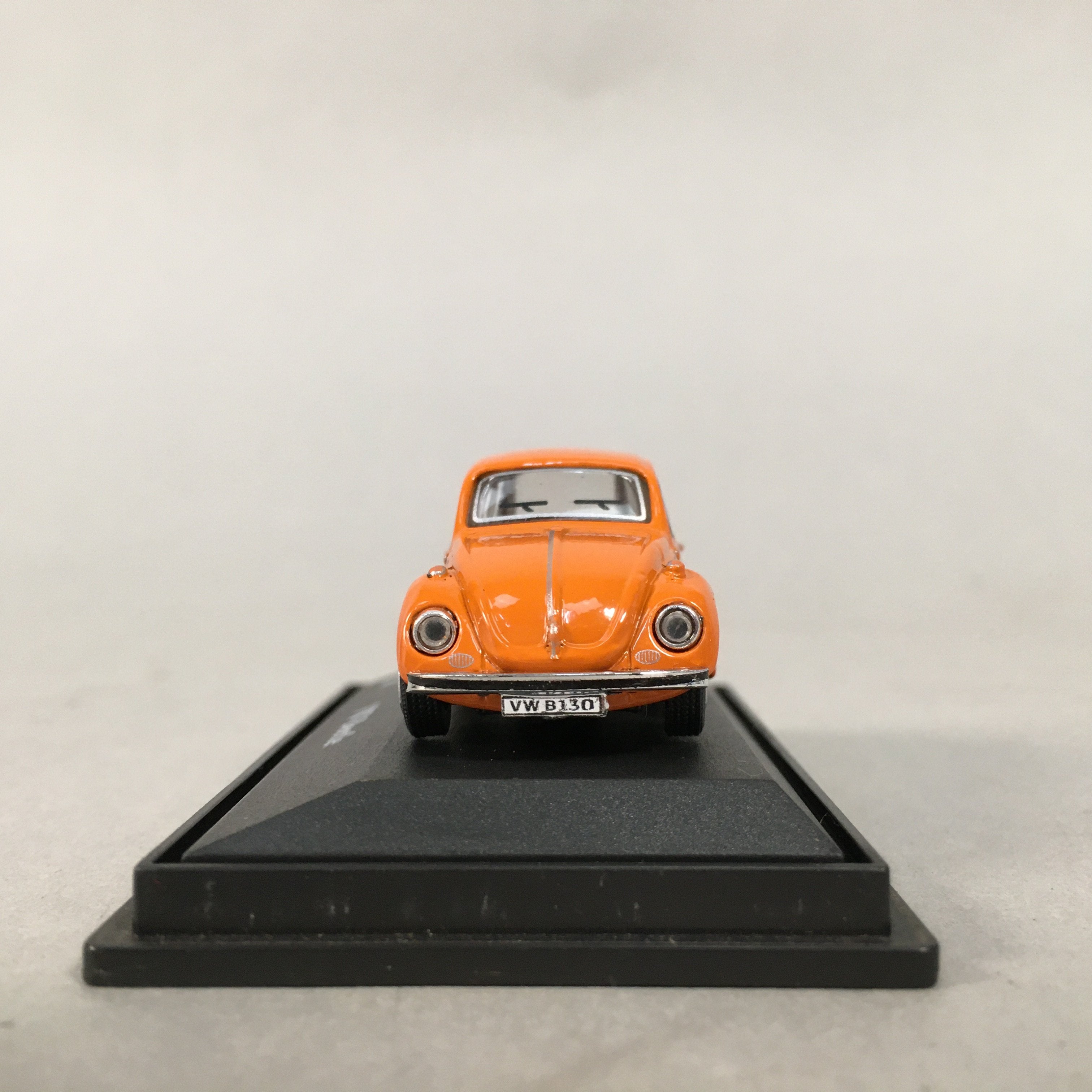 Japanese Miniature Car Toy Display Stand Vtg Volkwagen Beatle Orange JK132