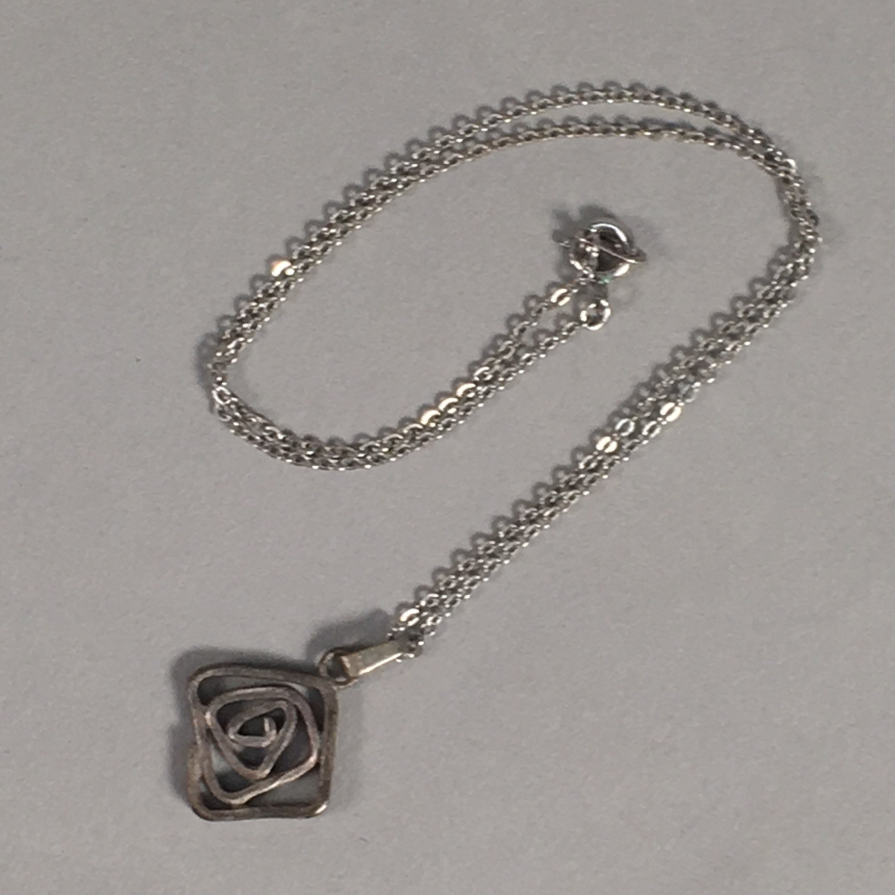 Japanese Necklace Rose Pendant Vtg Metal Silver JK109