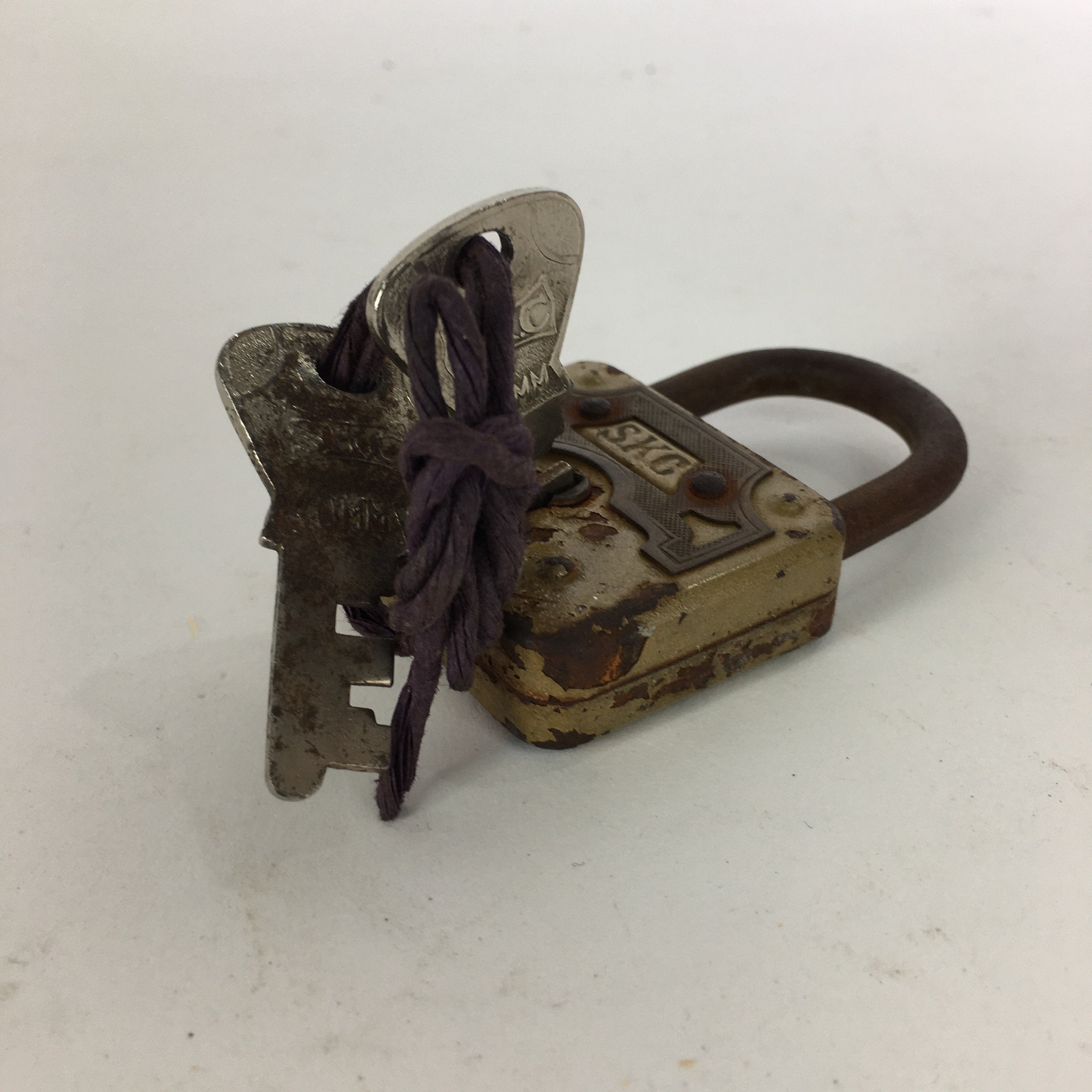 Japanese Padlock SKC Osaka Vtg Lock and 2 Keys Nankinjyo Iron Brown JK222