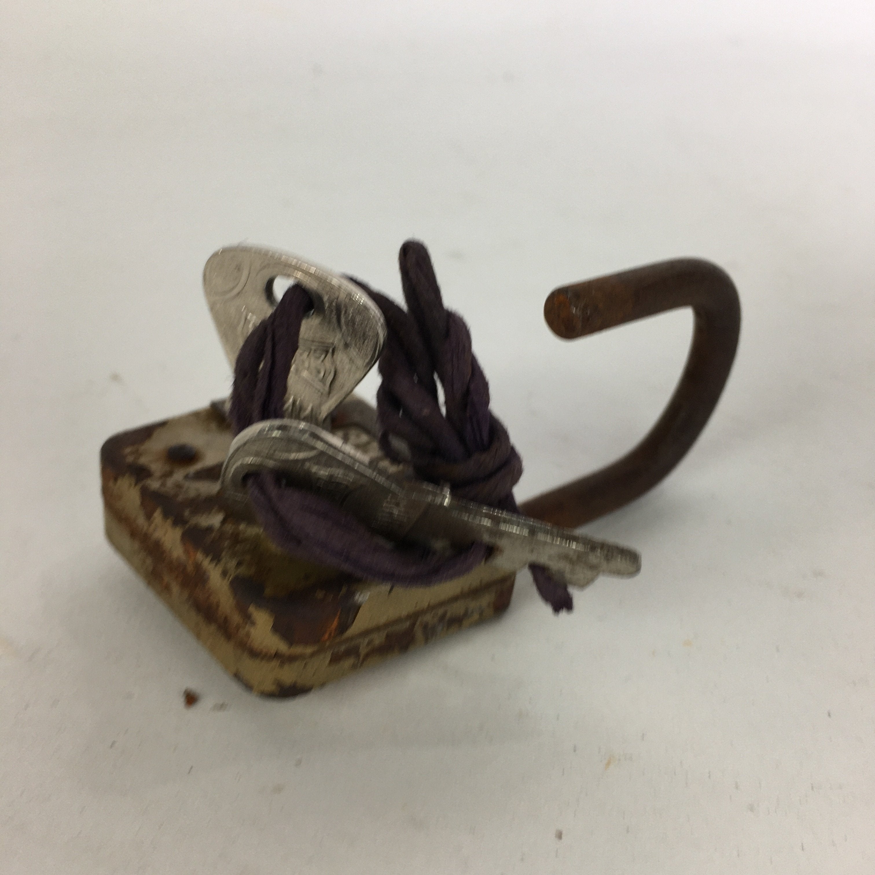 Japanese Padlock SKC Osaka Vtg Lock and 2 Keys Nankinjyo Iron Brown JK222