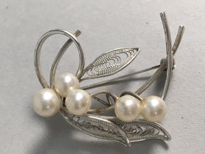 Japanese Pearl Brooch Silver Metal Vtg Pin Badge Artificial White JK101