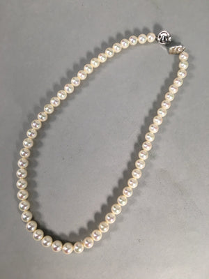 Japanese Pearl Set Necklace Earrings Brooch Vtg Silver Case JK73