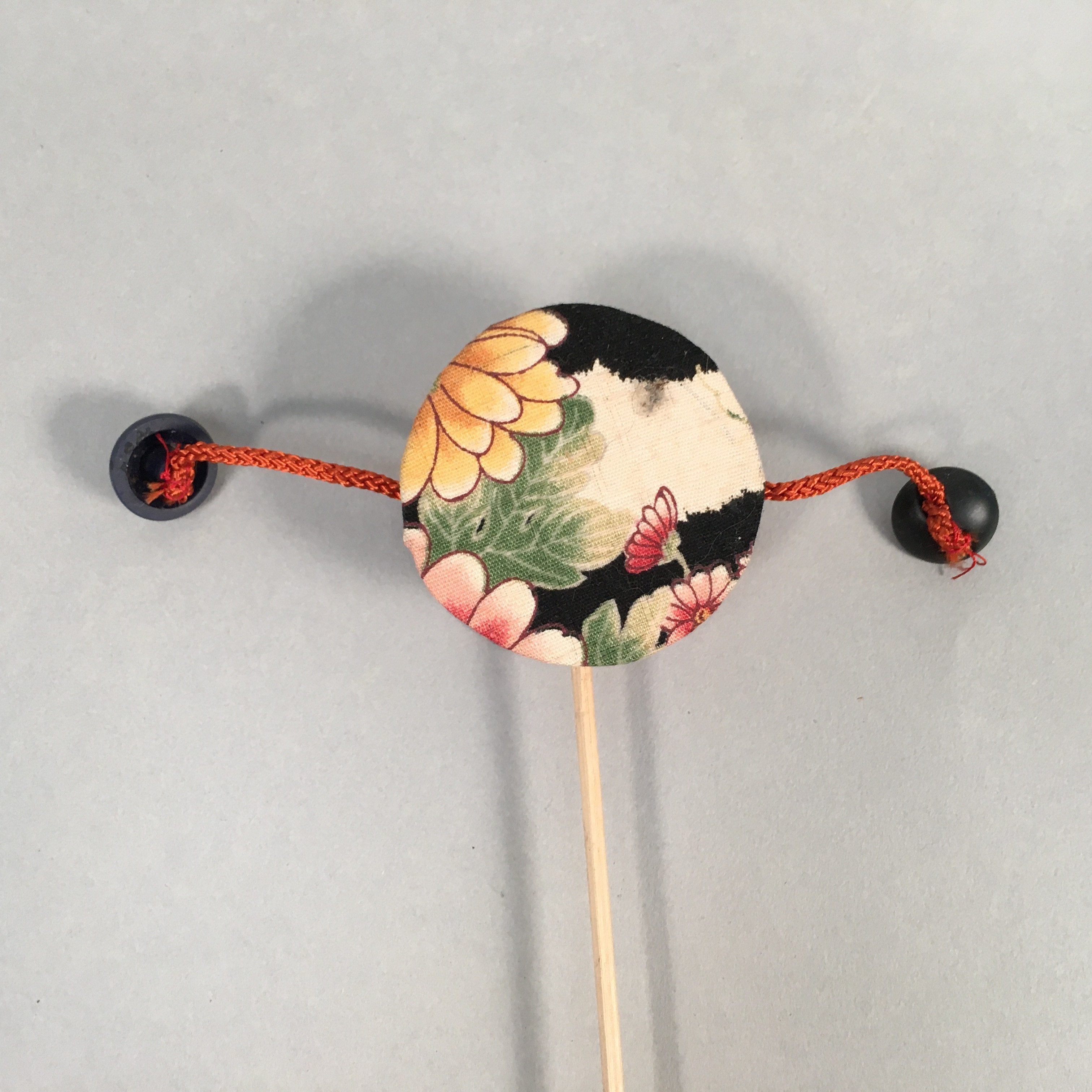 Japanese Pellet Drum Traditional Toy Vtg Den-Den-Daiko Floral Fabric Beads J961