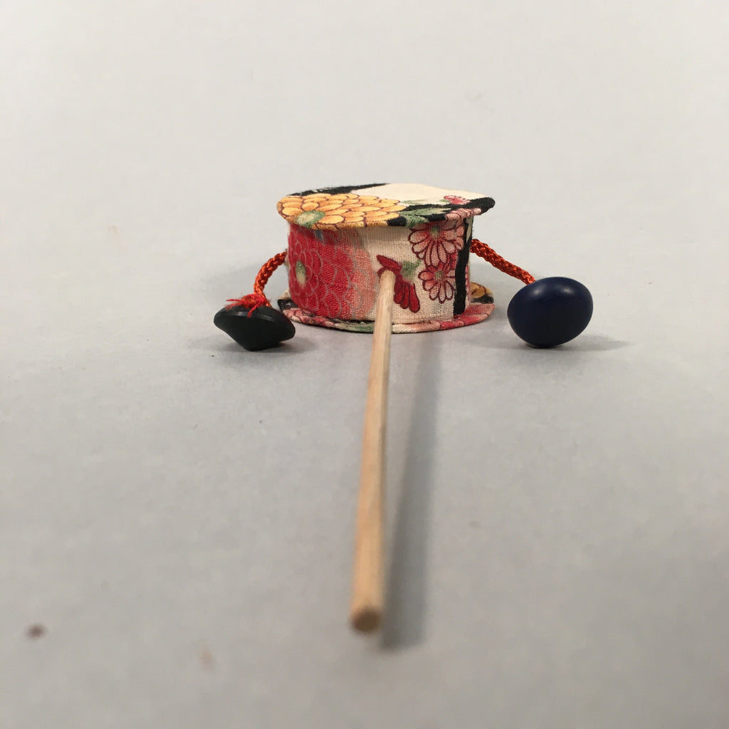 Japanese Pellet Drum Traditional Toy Vtg Den-Den-Daiko Floral Fabric Beads J961