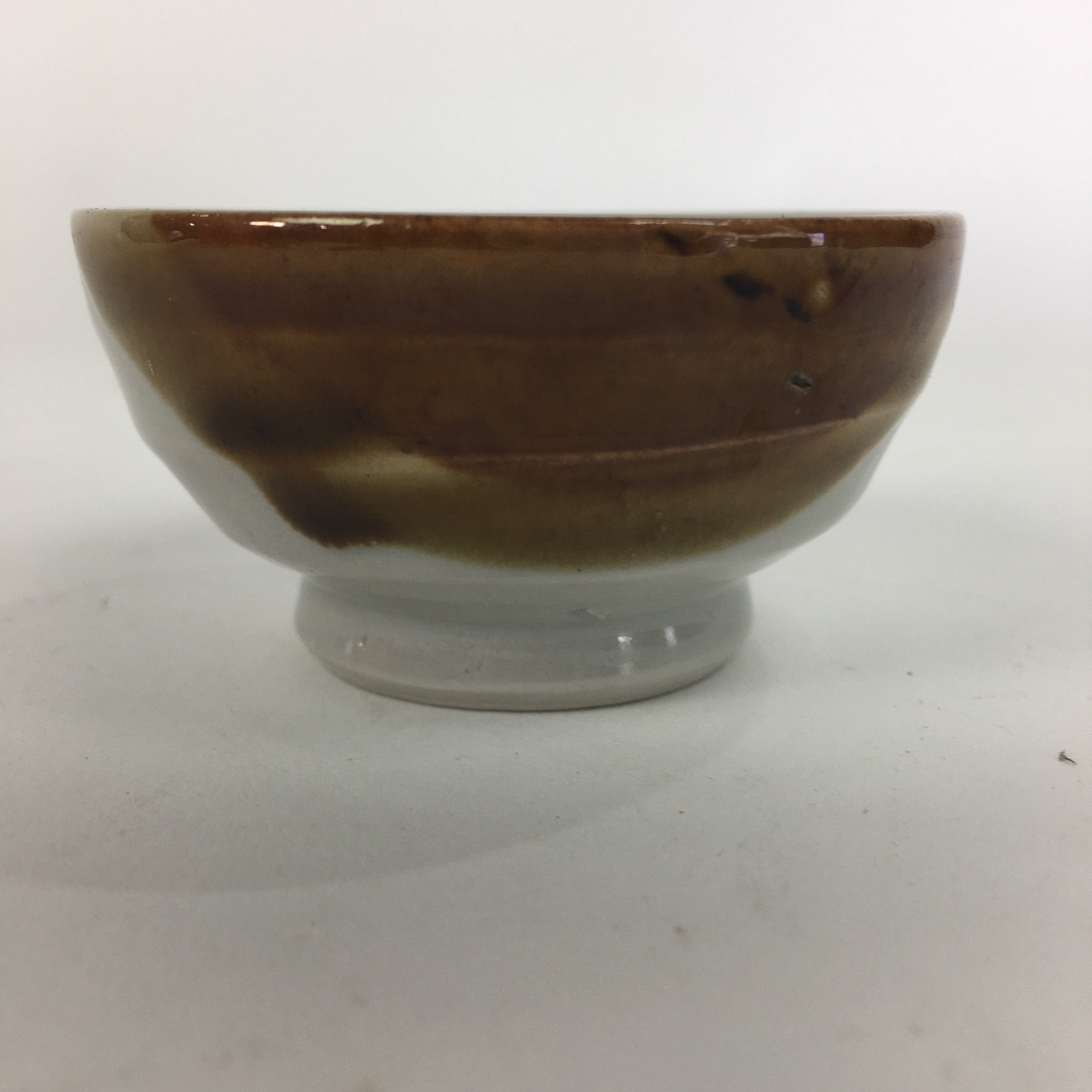 Japanese Pocerain Sake Cup Vtg Guinomi White Brown Kanji Design Ochoko GU978